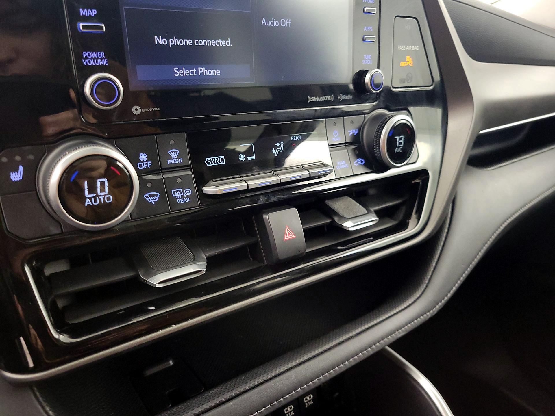Thumbnail: 2021 Toyota Highlander - 16