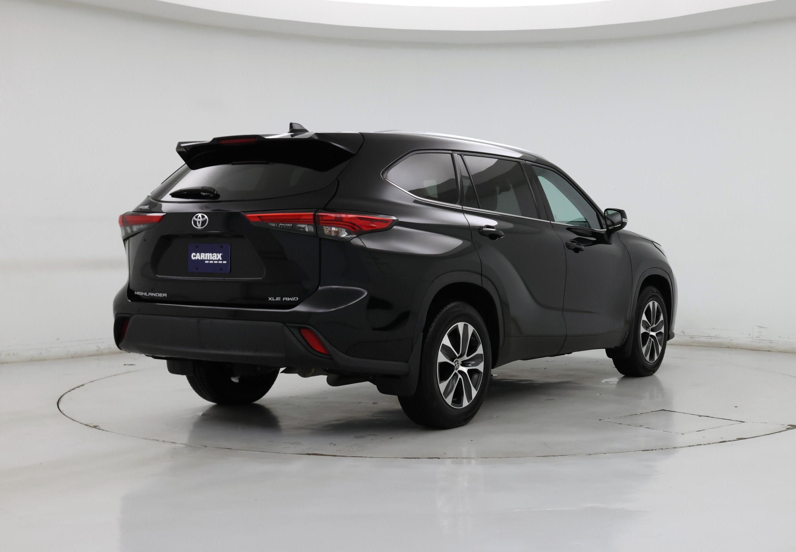 Thumbnail: 2021 Toyota Highlander - 8