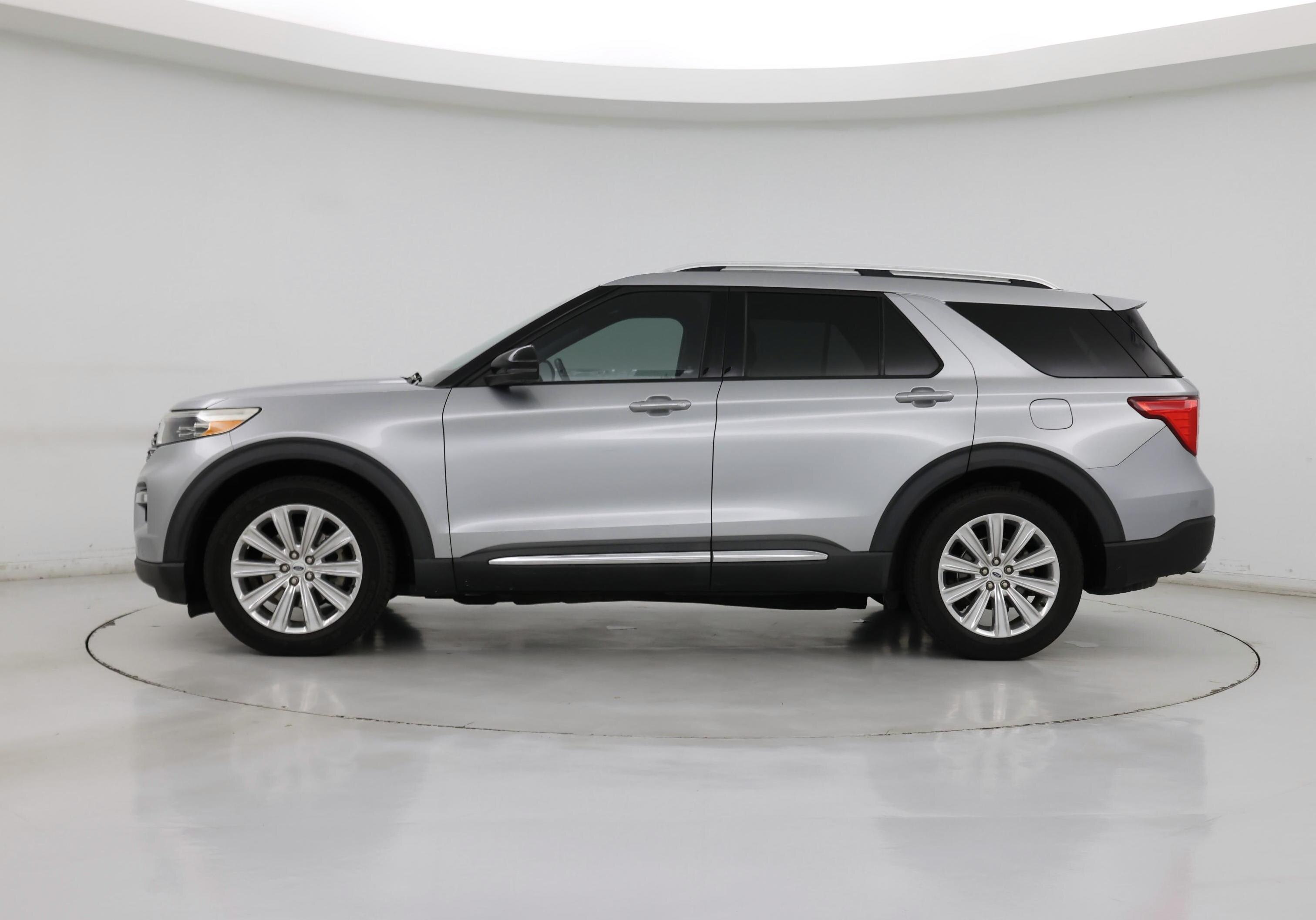 Thumbnail: 2020 Ford Explorer - 3