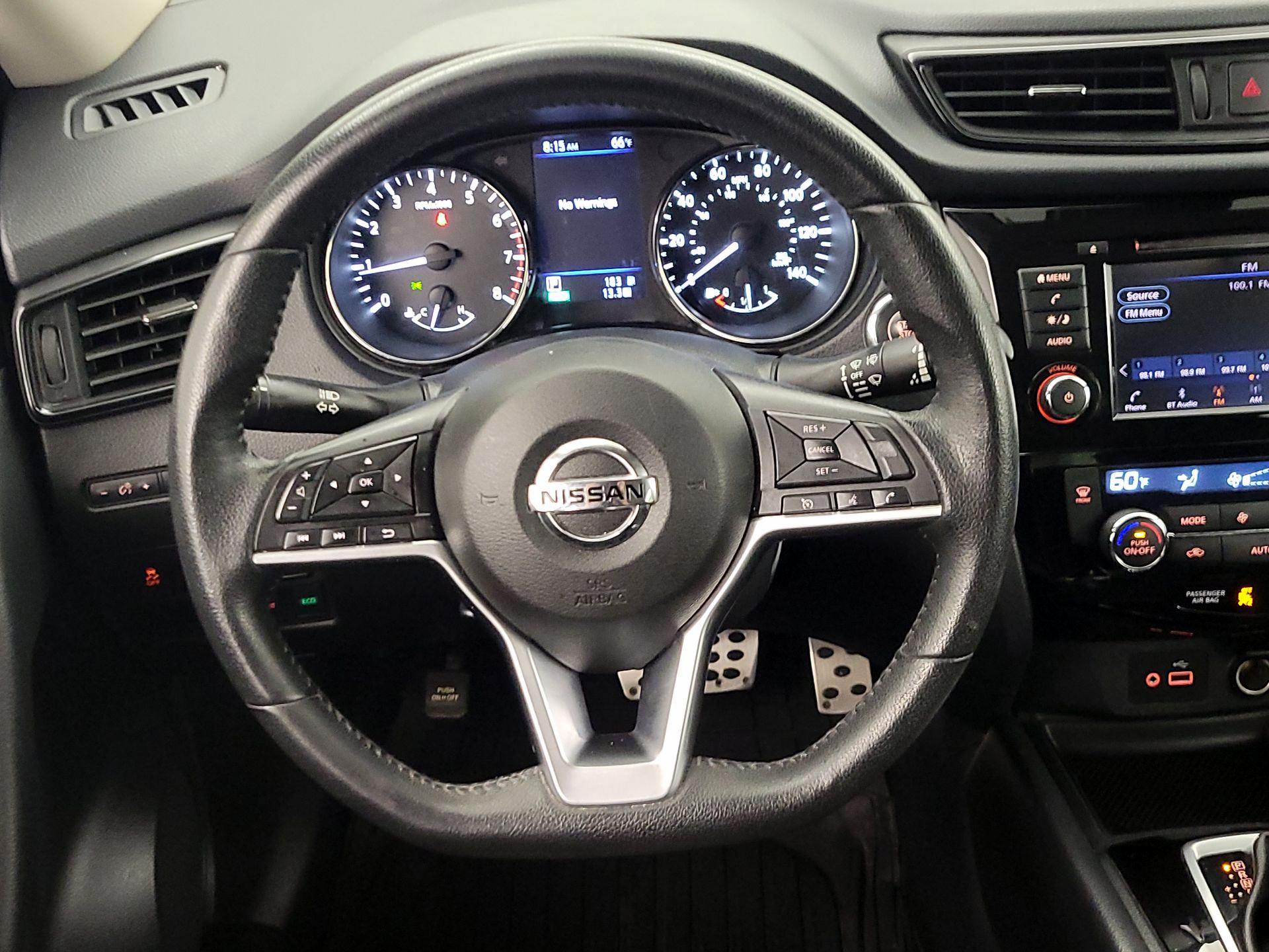Thumbnail: 2019 Nissan Rogue - 10