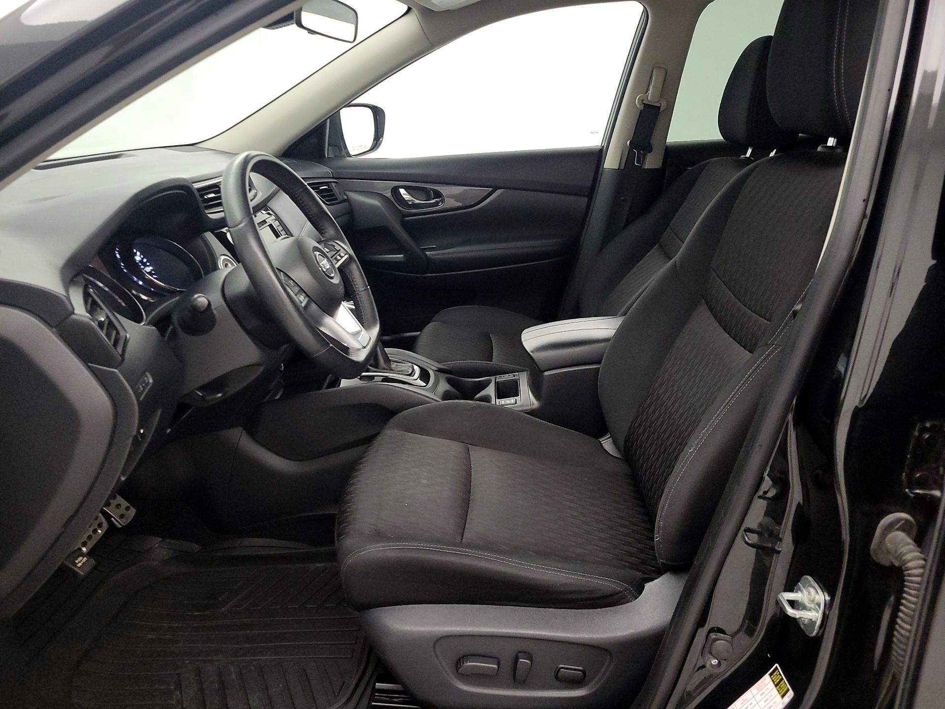 Thumbnail: 2019 Nissan Rogue - 11