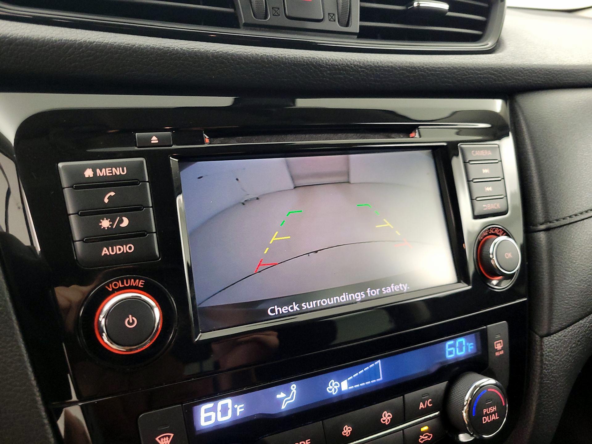 Thumbnail: 2019 Nissan Rogue - 14