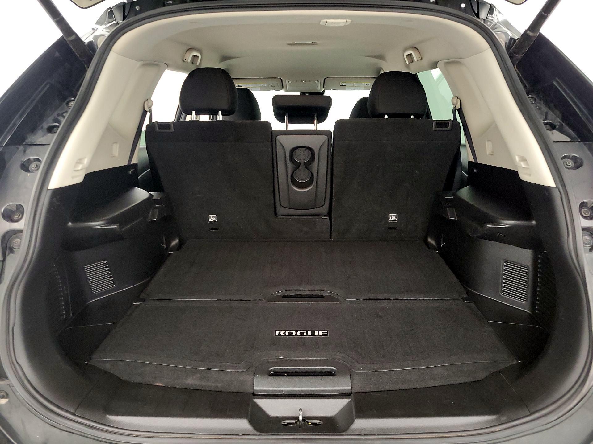 Thumbnail: 2019 Nissan Rogue - 20