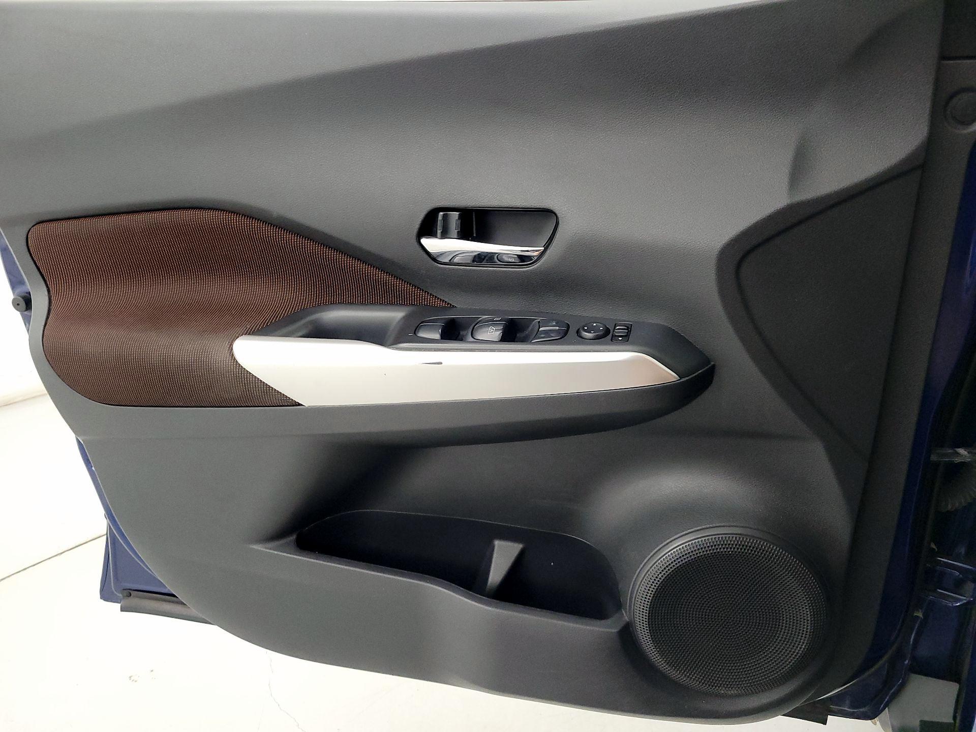 Thumbnail: 2018 Nissan Kicks - 12