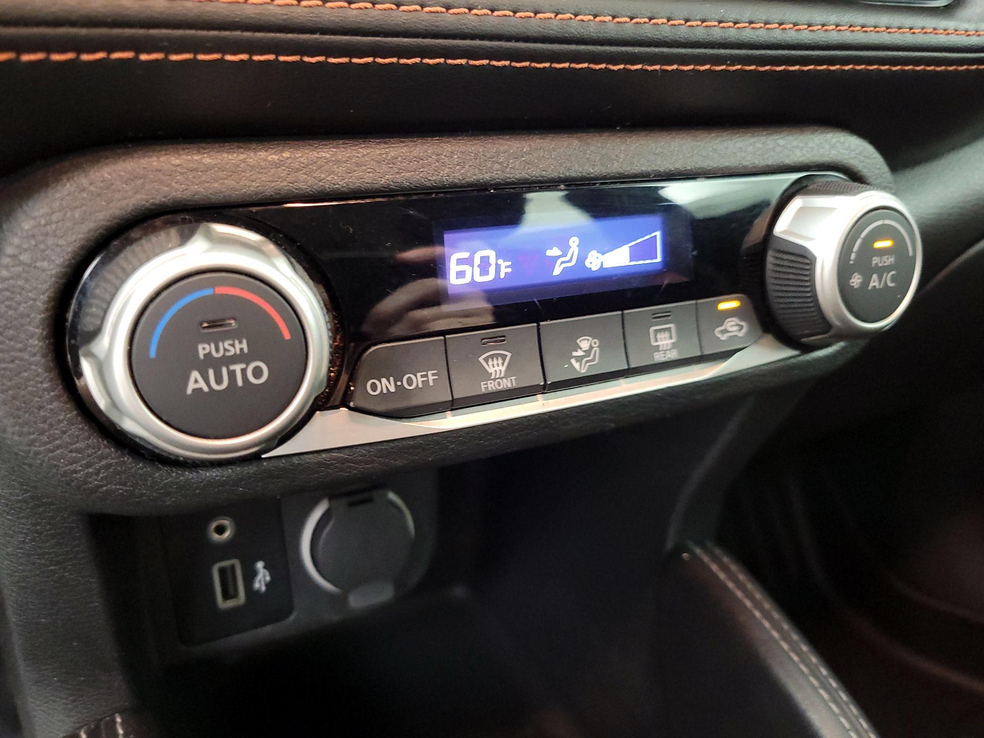 Thumbnail: 2018 Nissan Kicks - 16