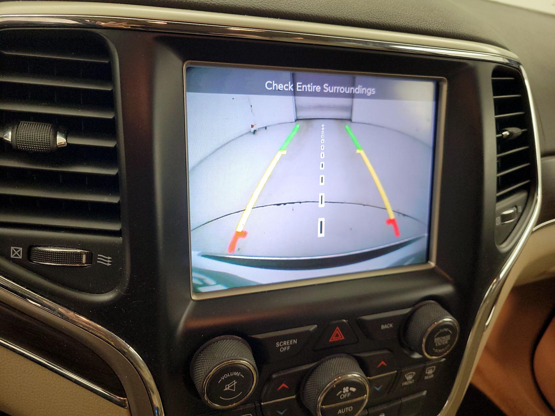 Thumbnail: 2015 Jeep Grand Cherokee - 15