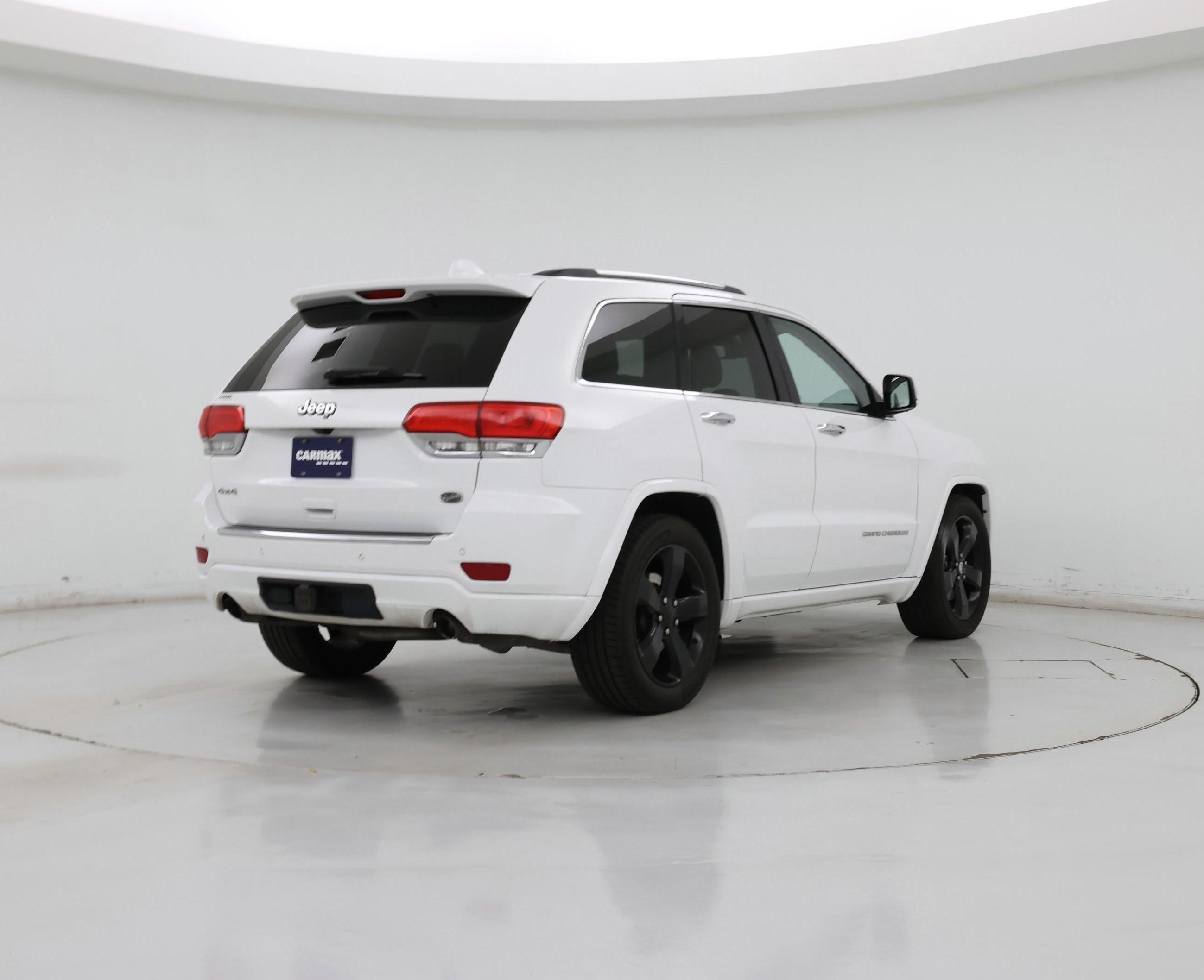 Thumbnail: 2015 Jeep Grand Cherokee - 8