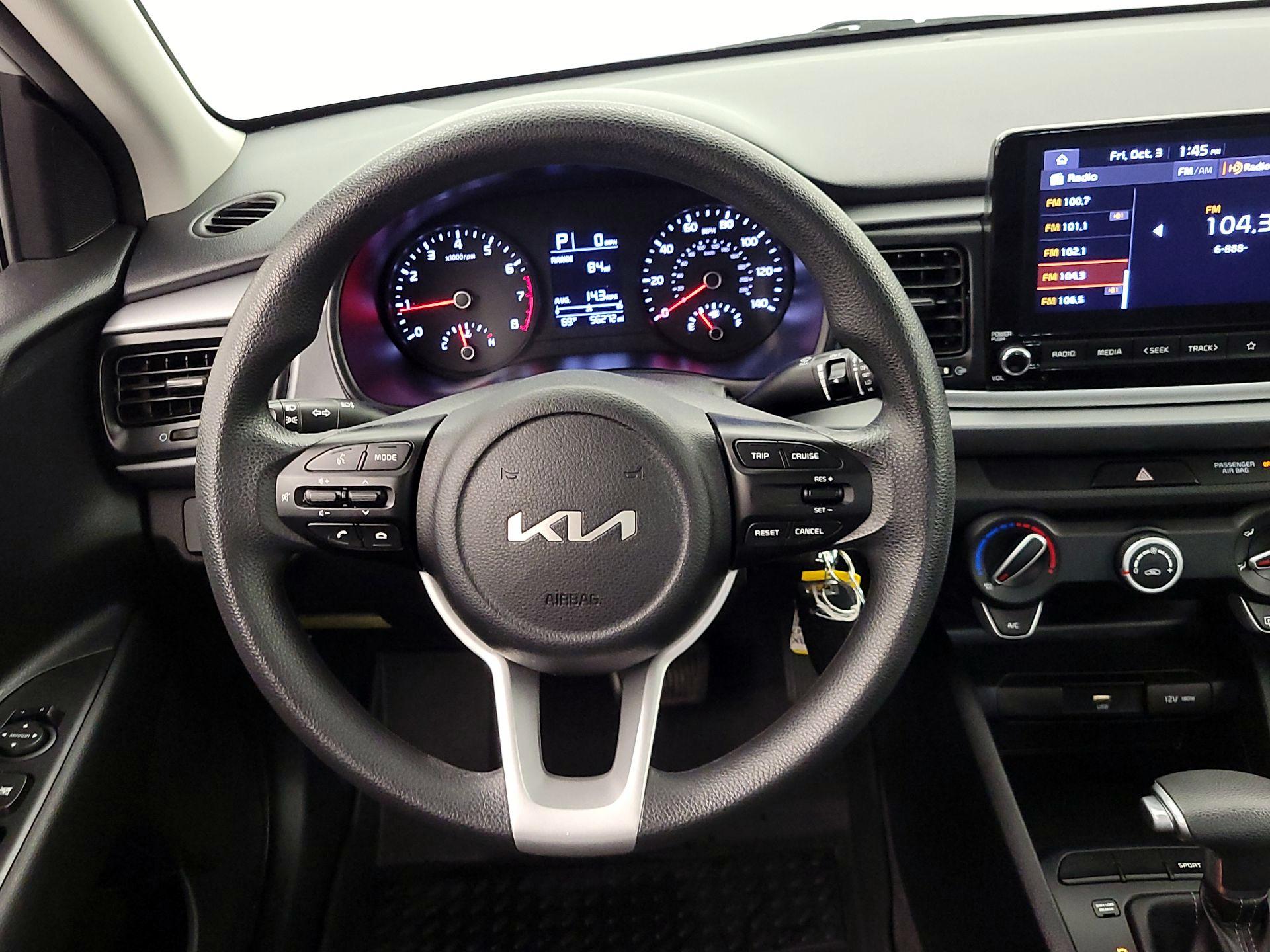 Thumbnail: 2022 Kia Rio - 10