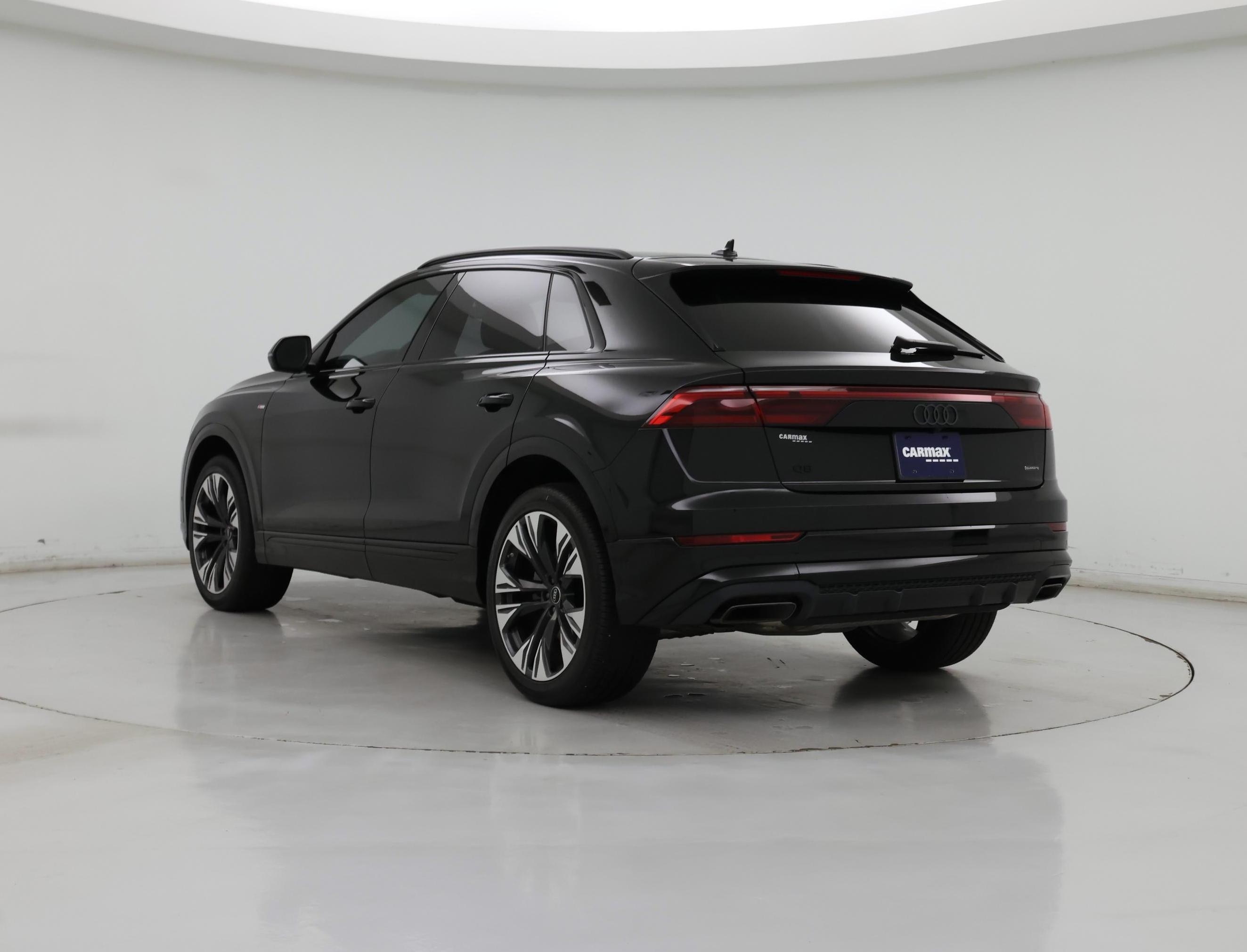 Thumbnail: 2025 Audi Q8 - 2