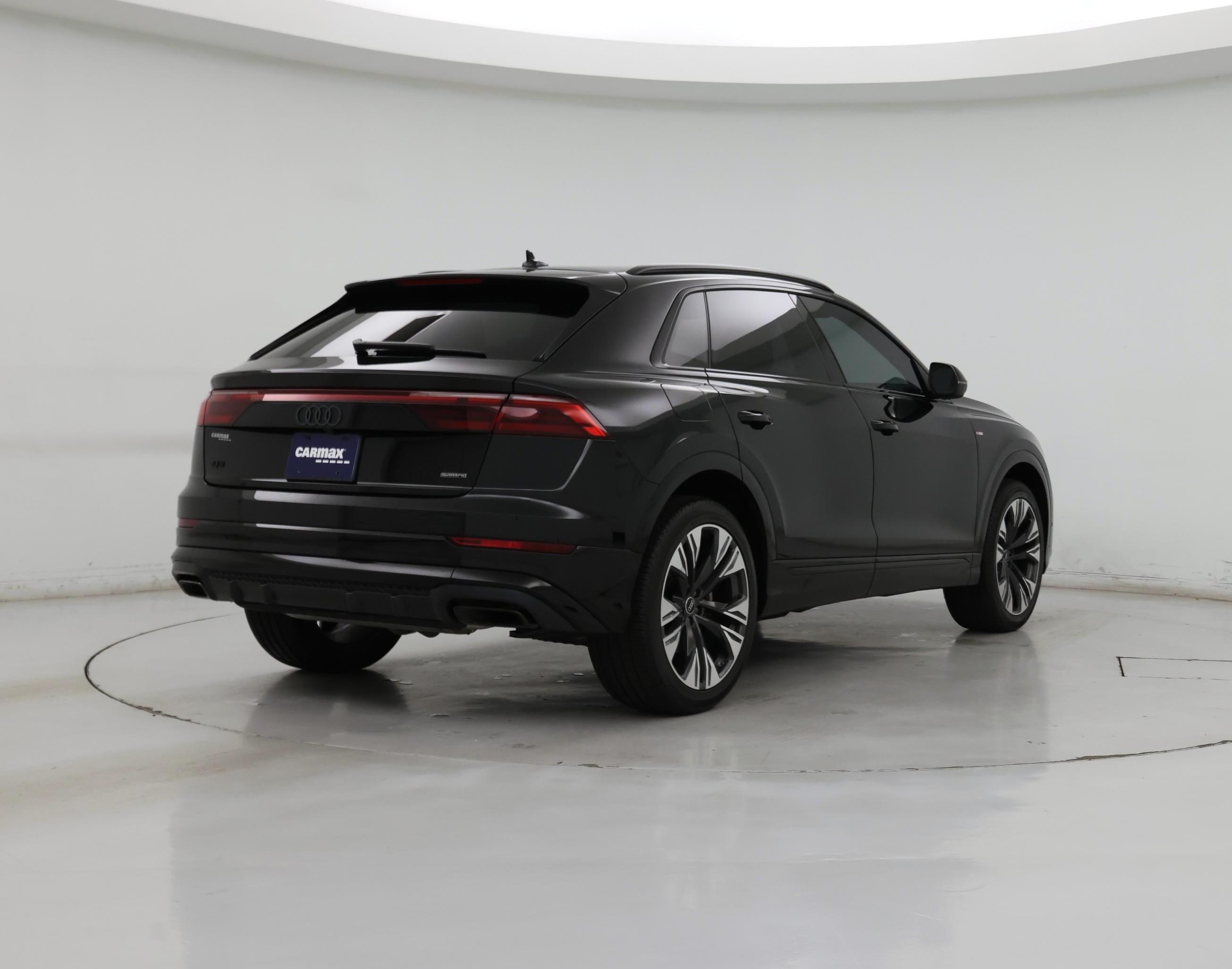 Thumbnail: 2025 Audi Q8 - 8