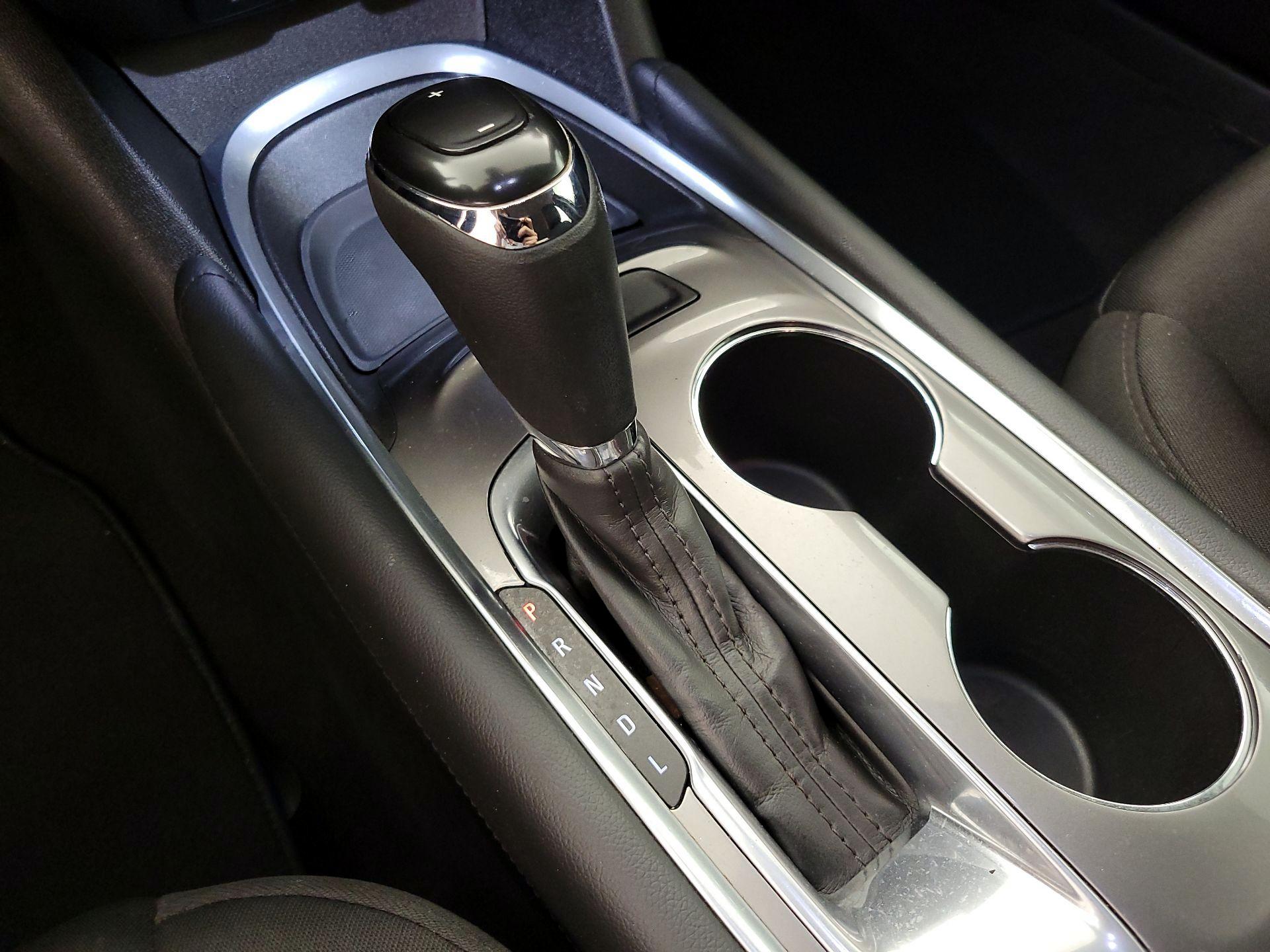 Thumbnail: 2016 Chevrolet Malibu - 17