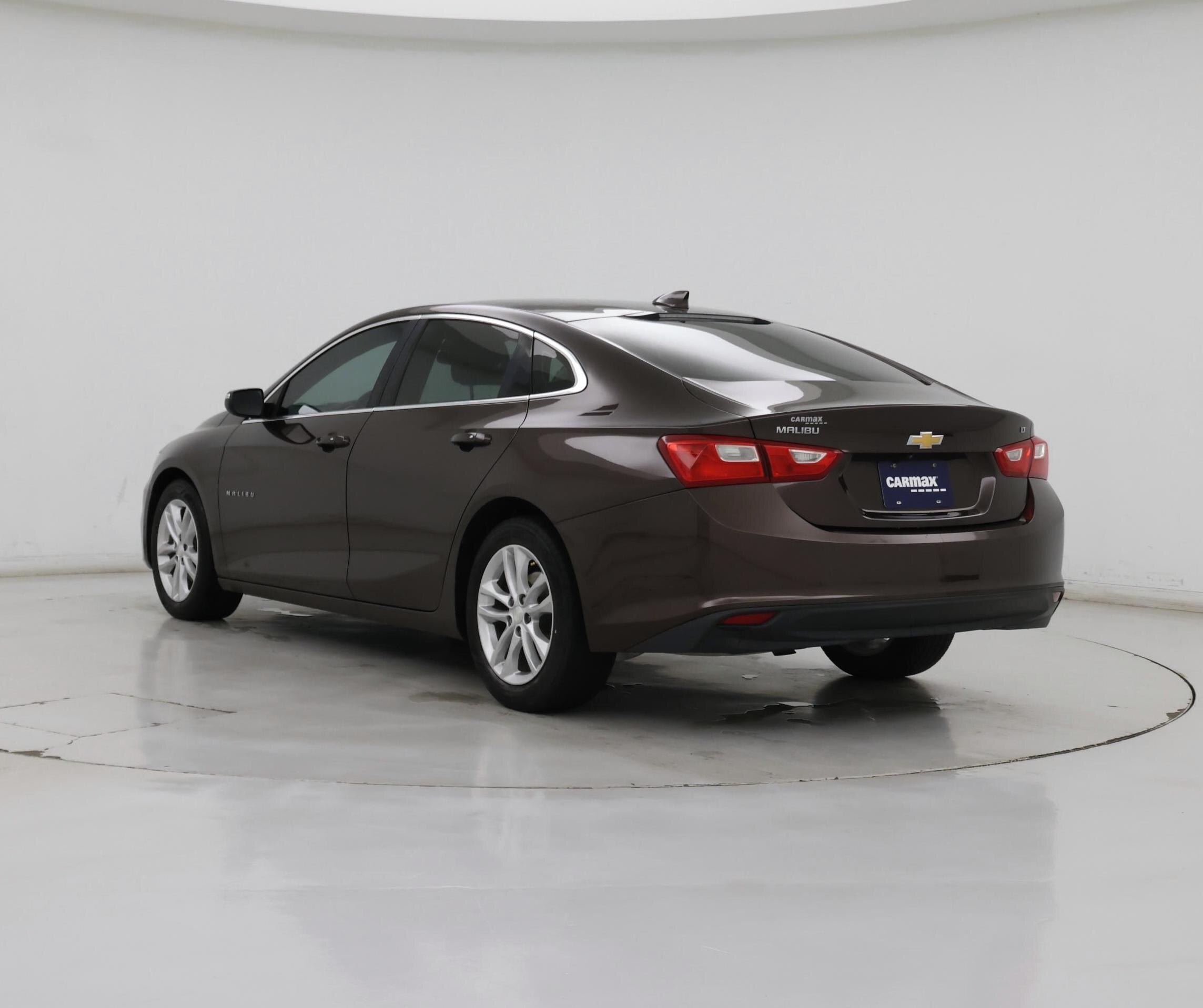 Thumbnail: 2016 Chevrolet Malibu - 2