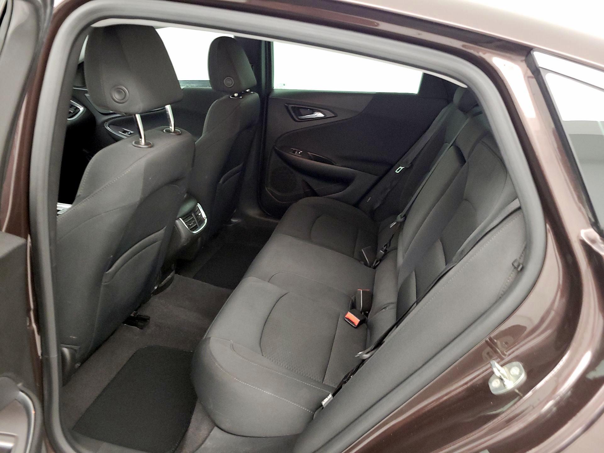 Thumbnail: 2016 Chevrolet Malibu - 19