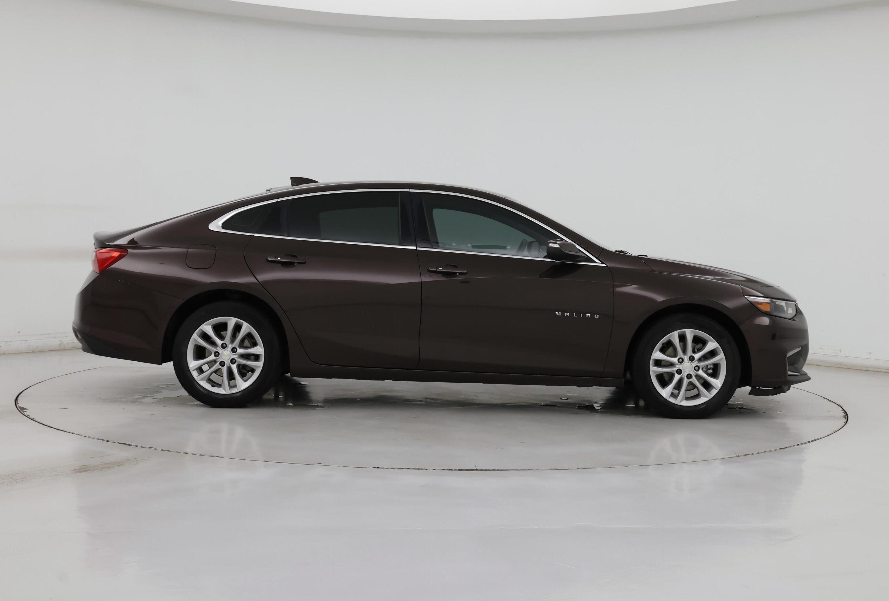 Thumbnail: 2016 Chevrolet Malibu - 7