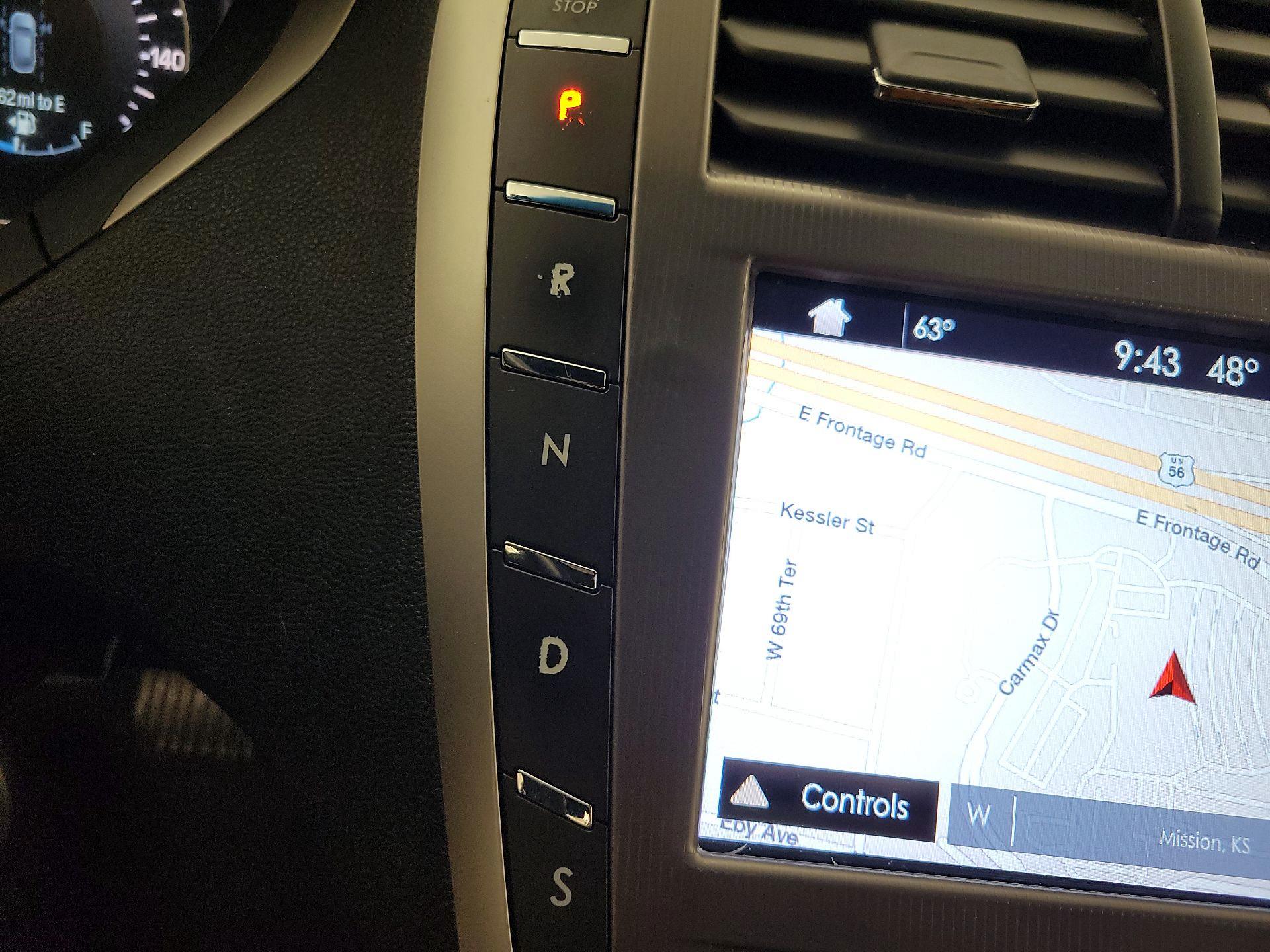 Thumbnail: 2017 Lincoln MKZ - 18