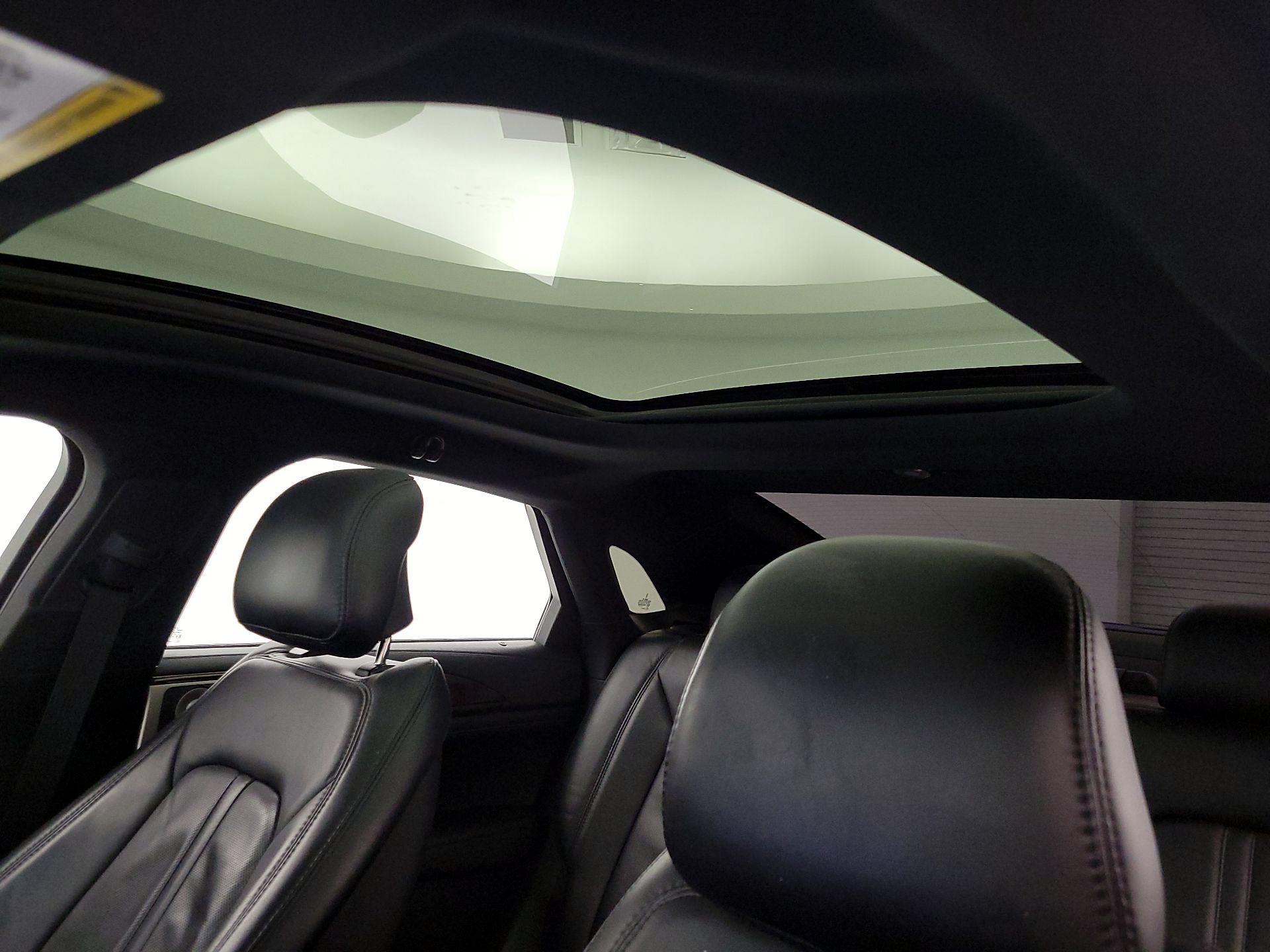 Thumbnail: 2017 Lincoln MKZ - 20