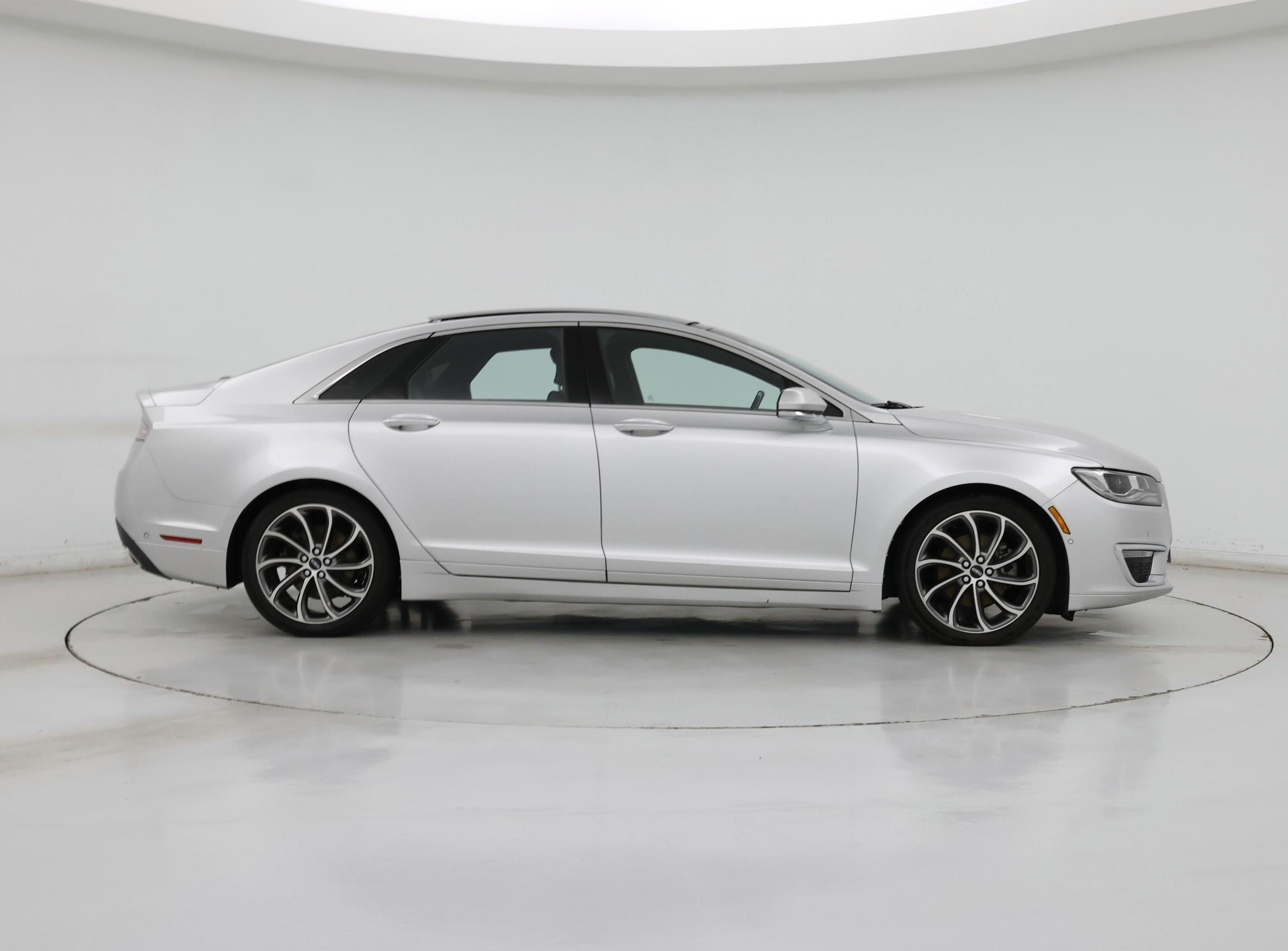 Thumbnail: 2017 Lincoln MKZ - 7