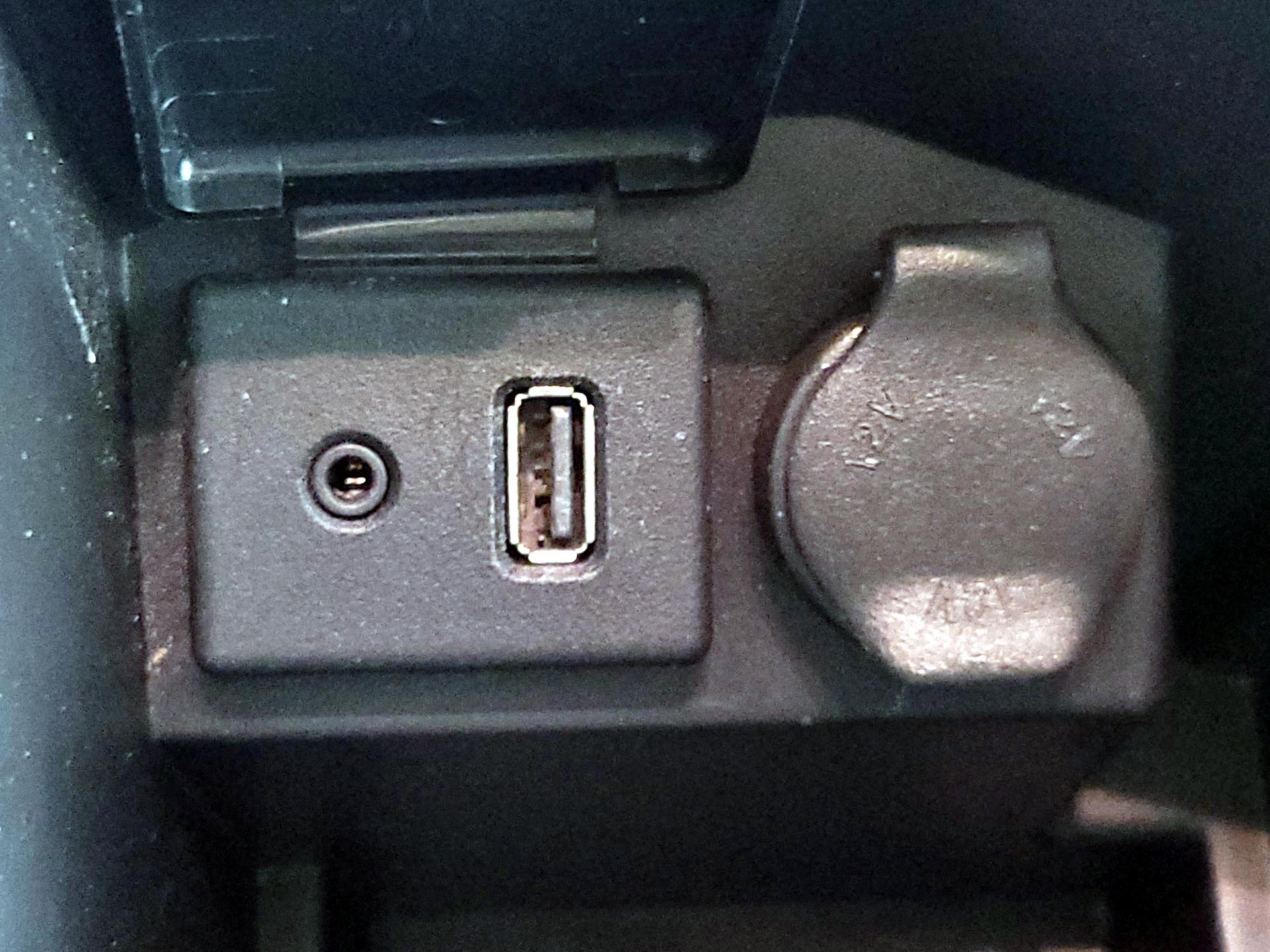 Thumbnail: 2016 Chevrolet Malibu - 18