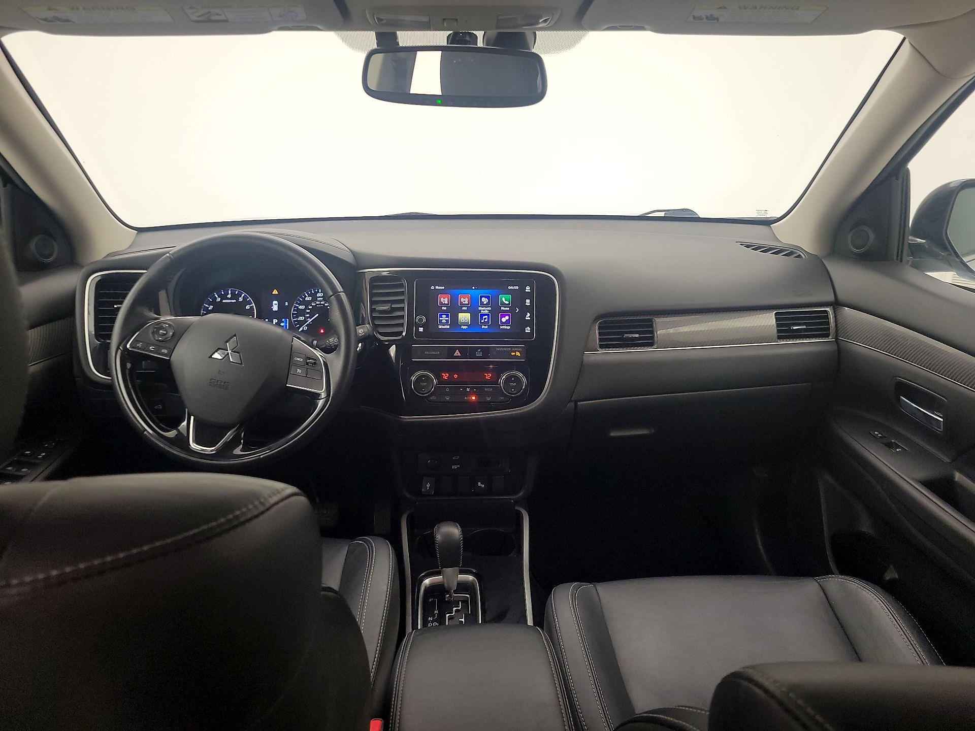 Thumbnail: 2019 Mitsubishi Outlander - 9