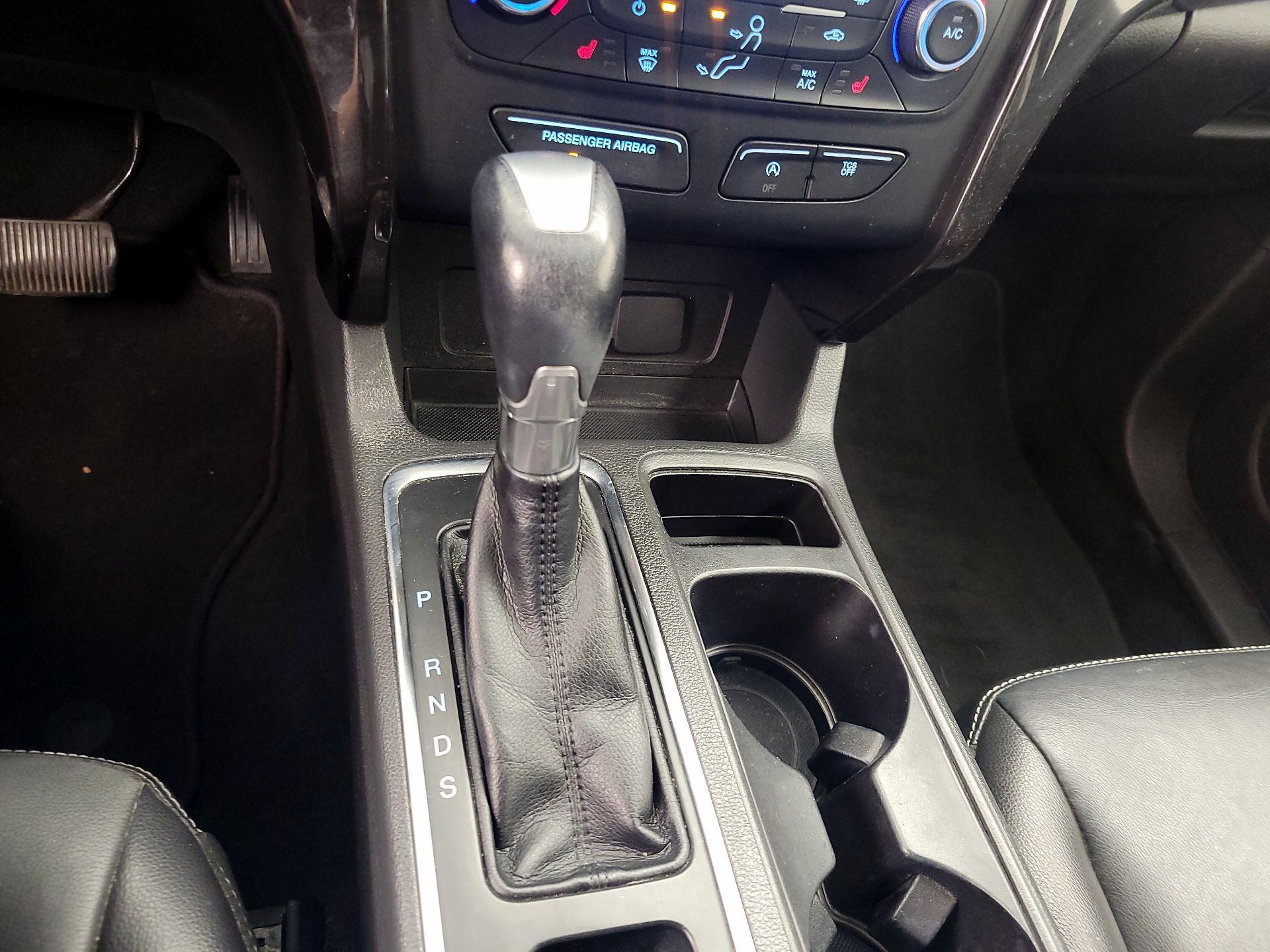 Thumbnail: 2017 Ford Escape - 17