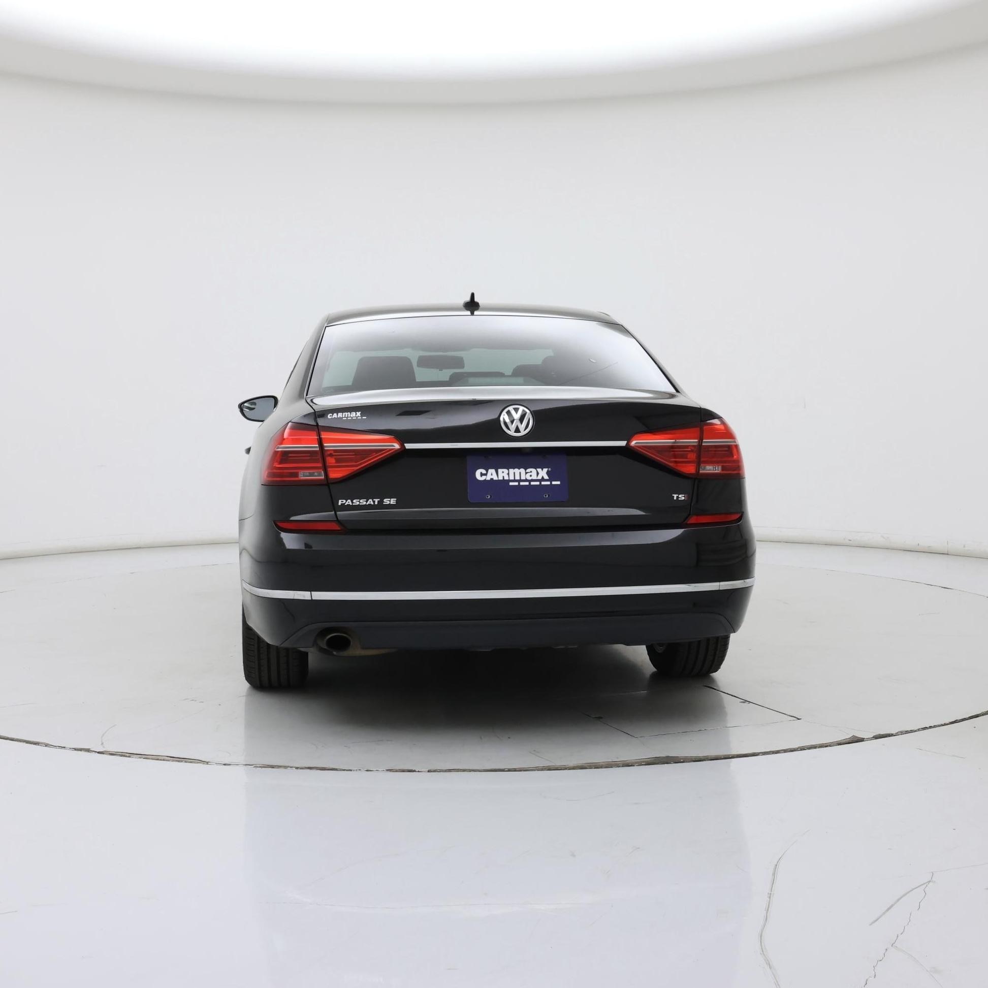 Thumbnail: 2016 Volkswagen Passat - 6