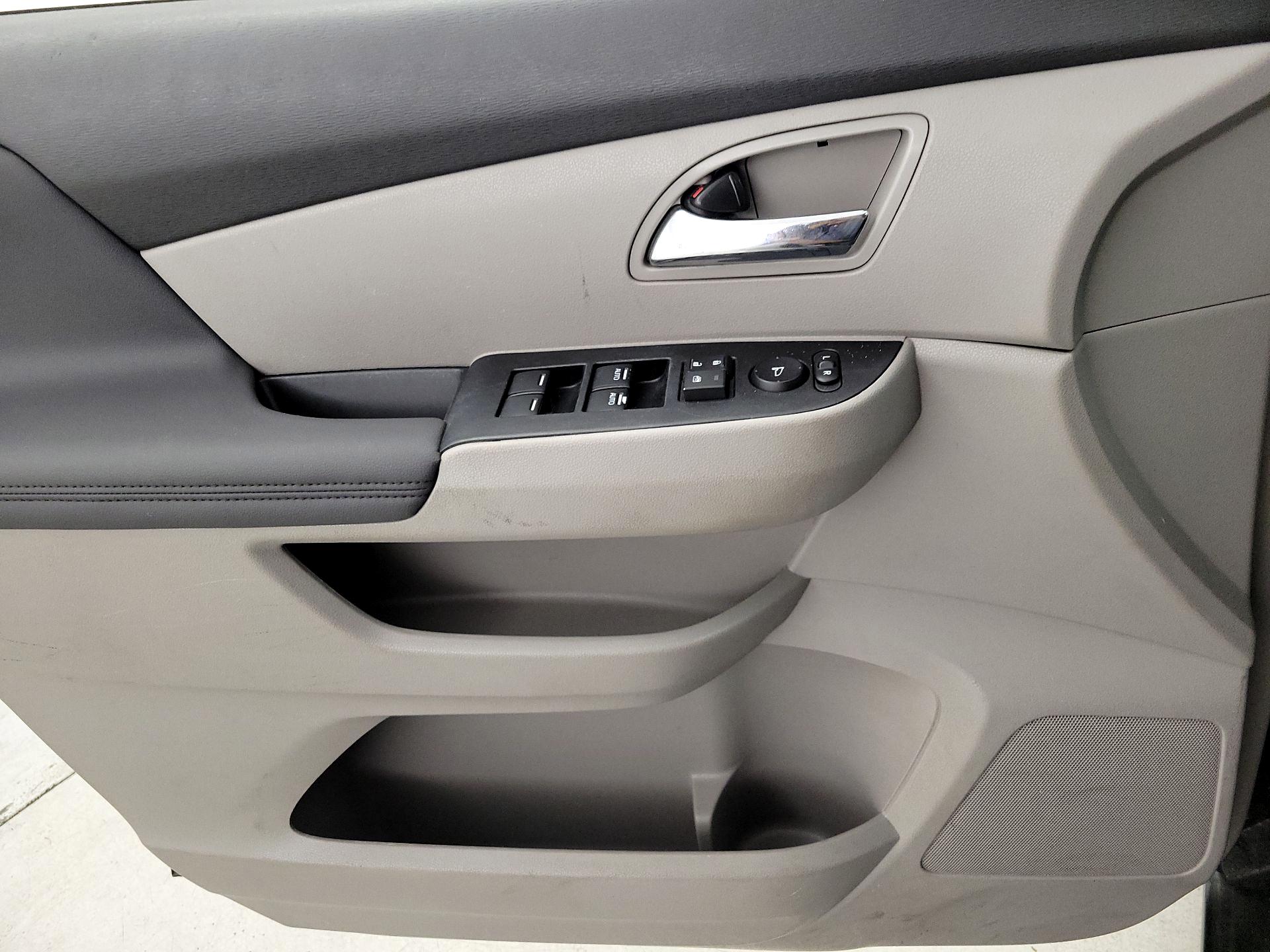 Thumbnail: 2014 Honda Odyssey - 12