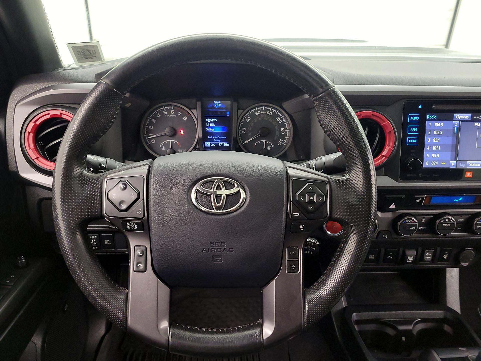 Thumbnail: 2019 Toyota Tacoma - 10