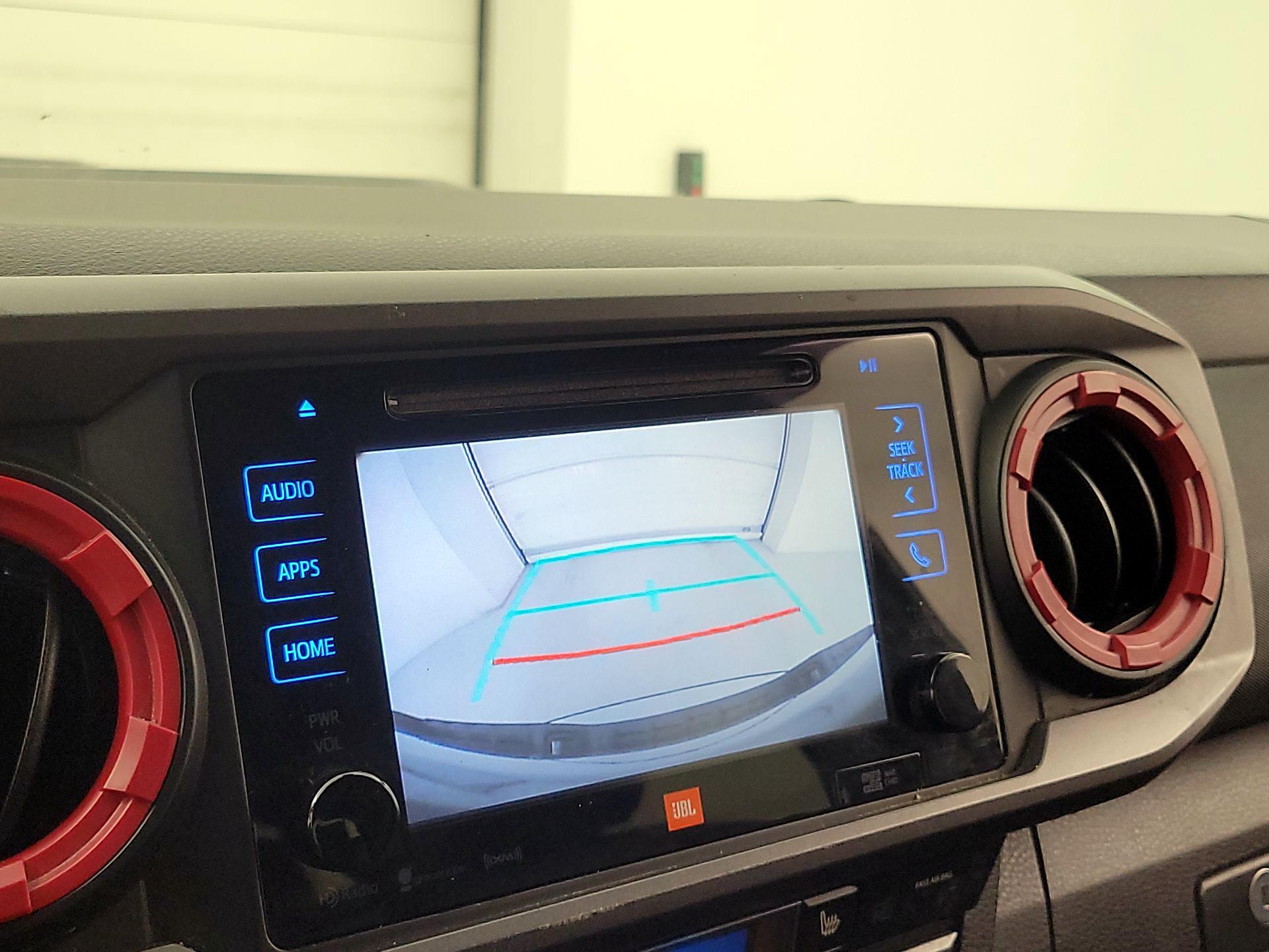 Thumbnail: 2019 Toyota Tacoma - 15
