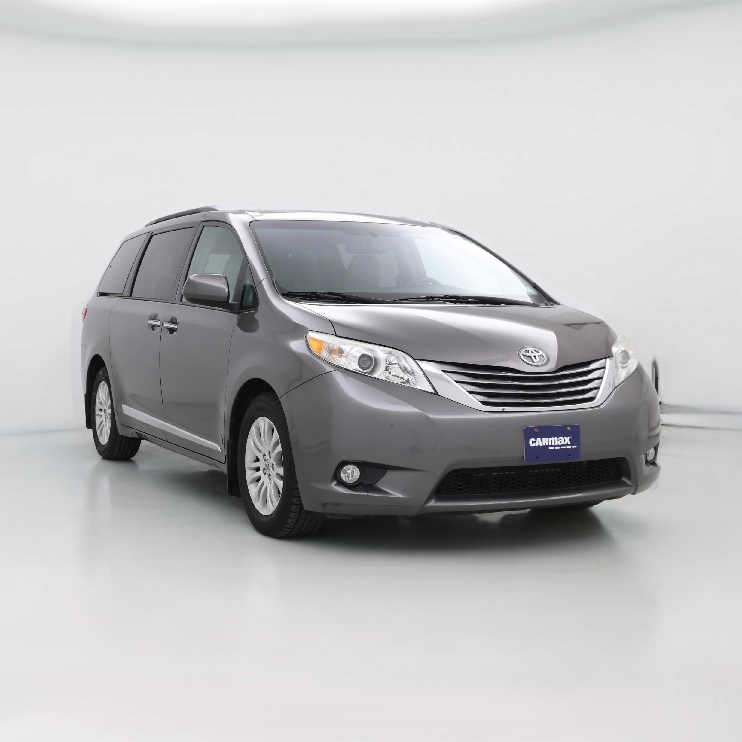 Thumbnail: 2016 Toyota Sienna - 1
