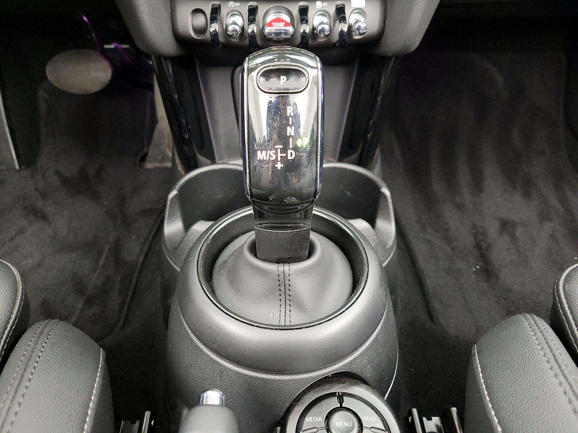 Thumbnail: 2023 MINI Cooper - 18