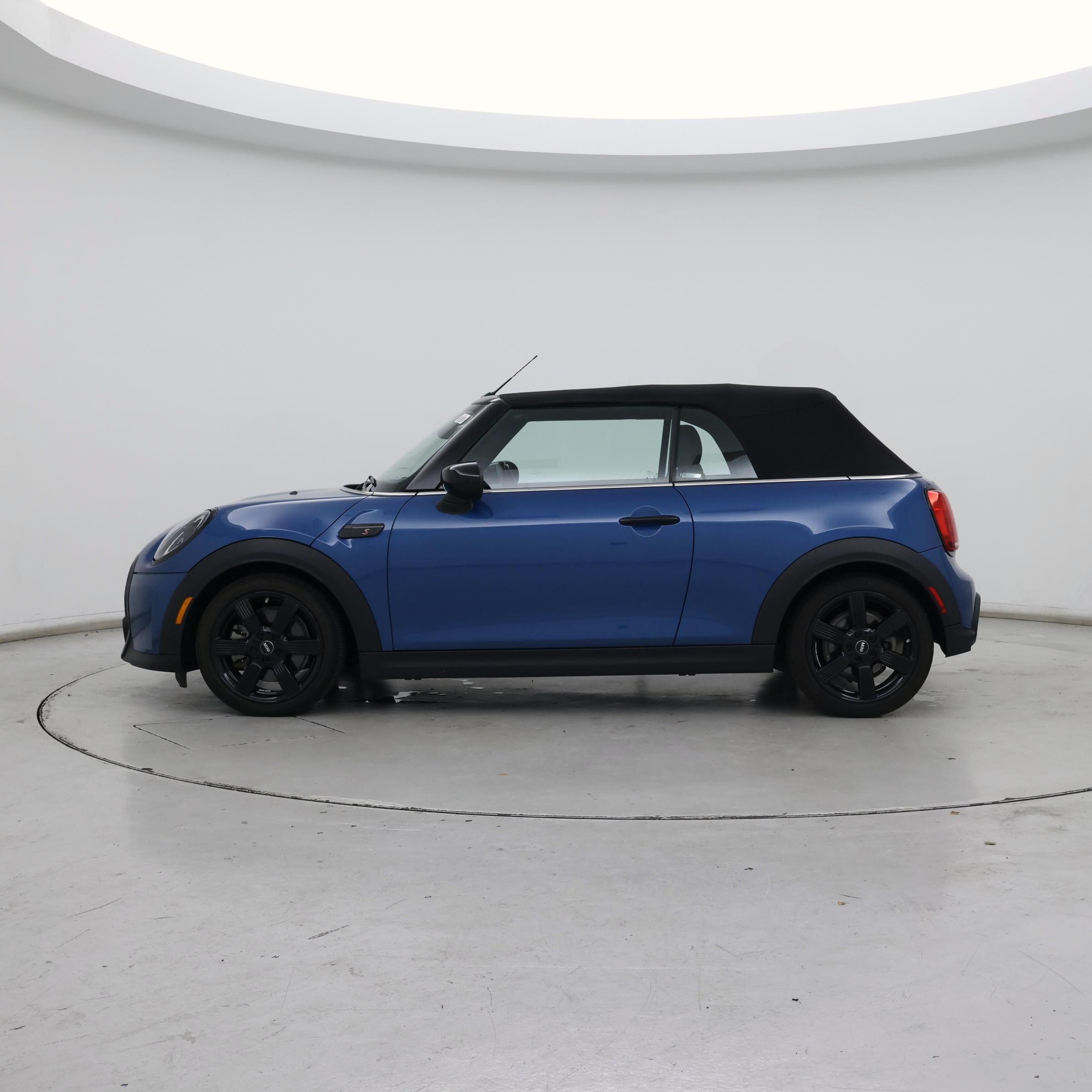 Thumbnail: 2023 MINI Cooper - 3
