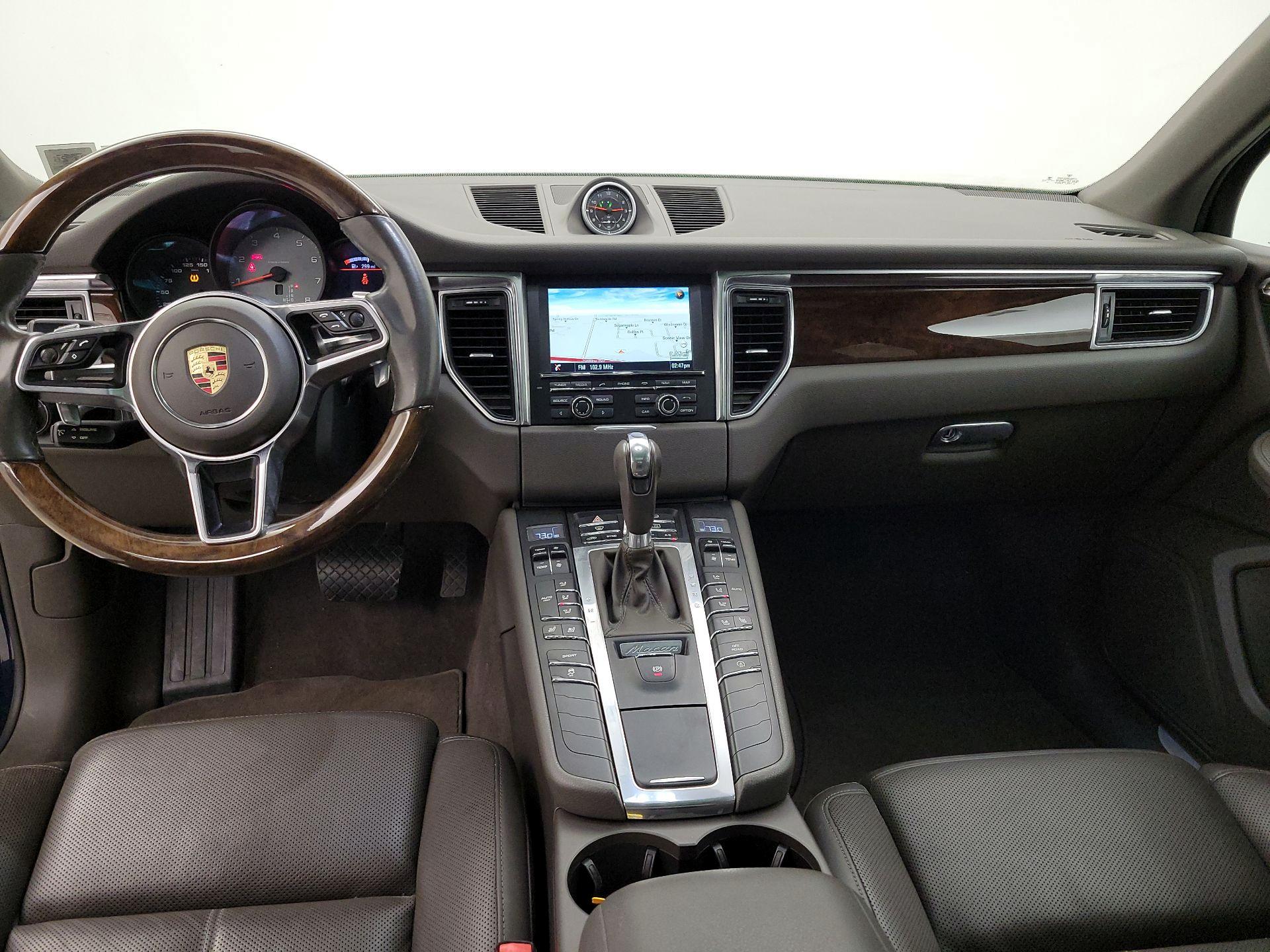 Thumbnail: 2016 Porsche Macan - 9