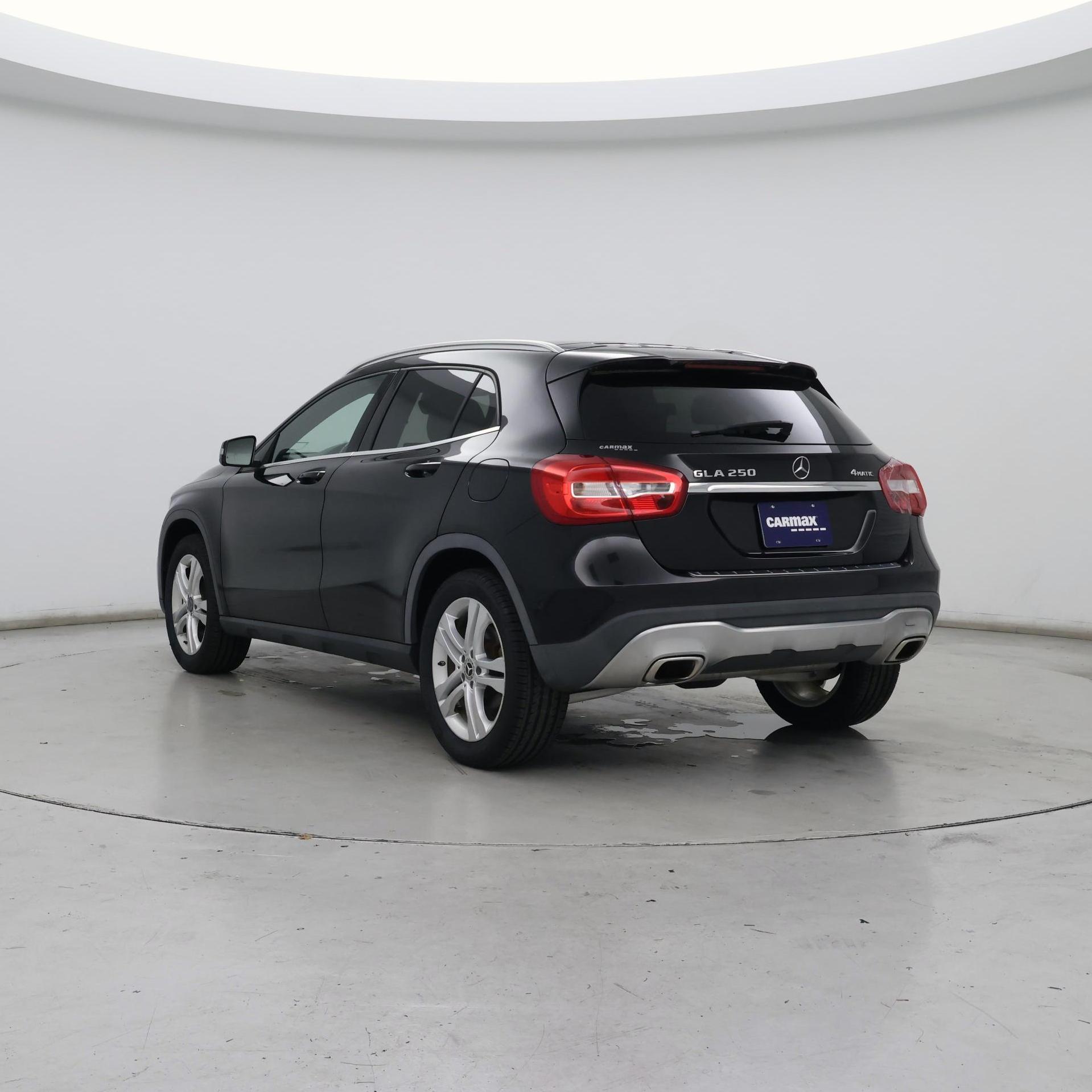Thumbnail: 2018 Mercedes-Benz GLA - 2