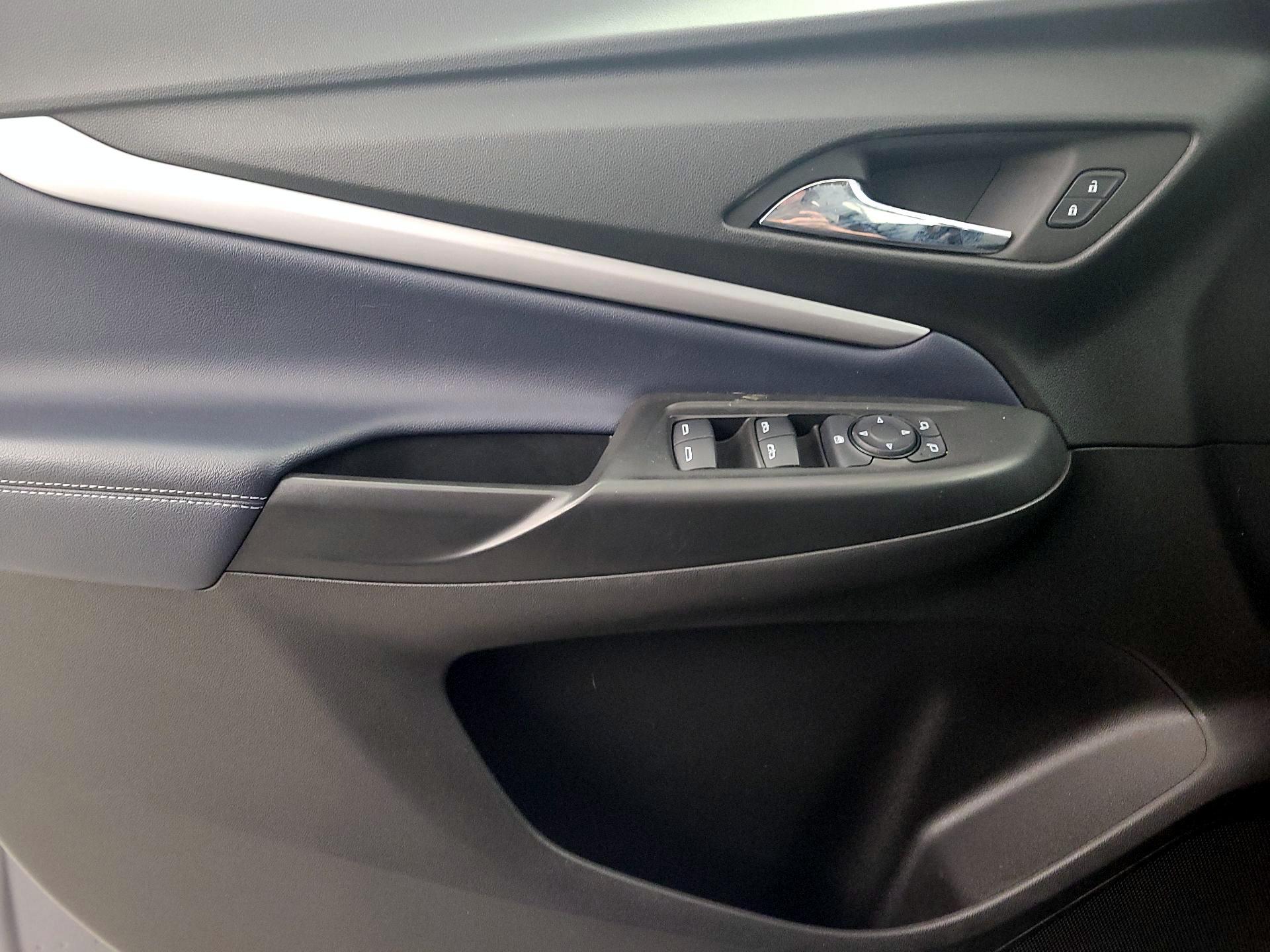 Thumbnail: 2022 Chevrolet Bolt EUV - 12