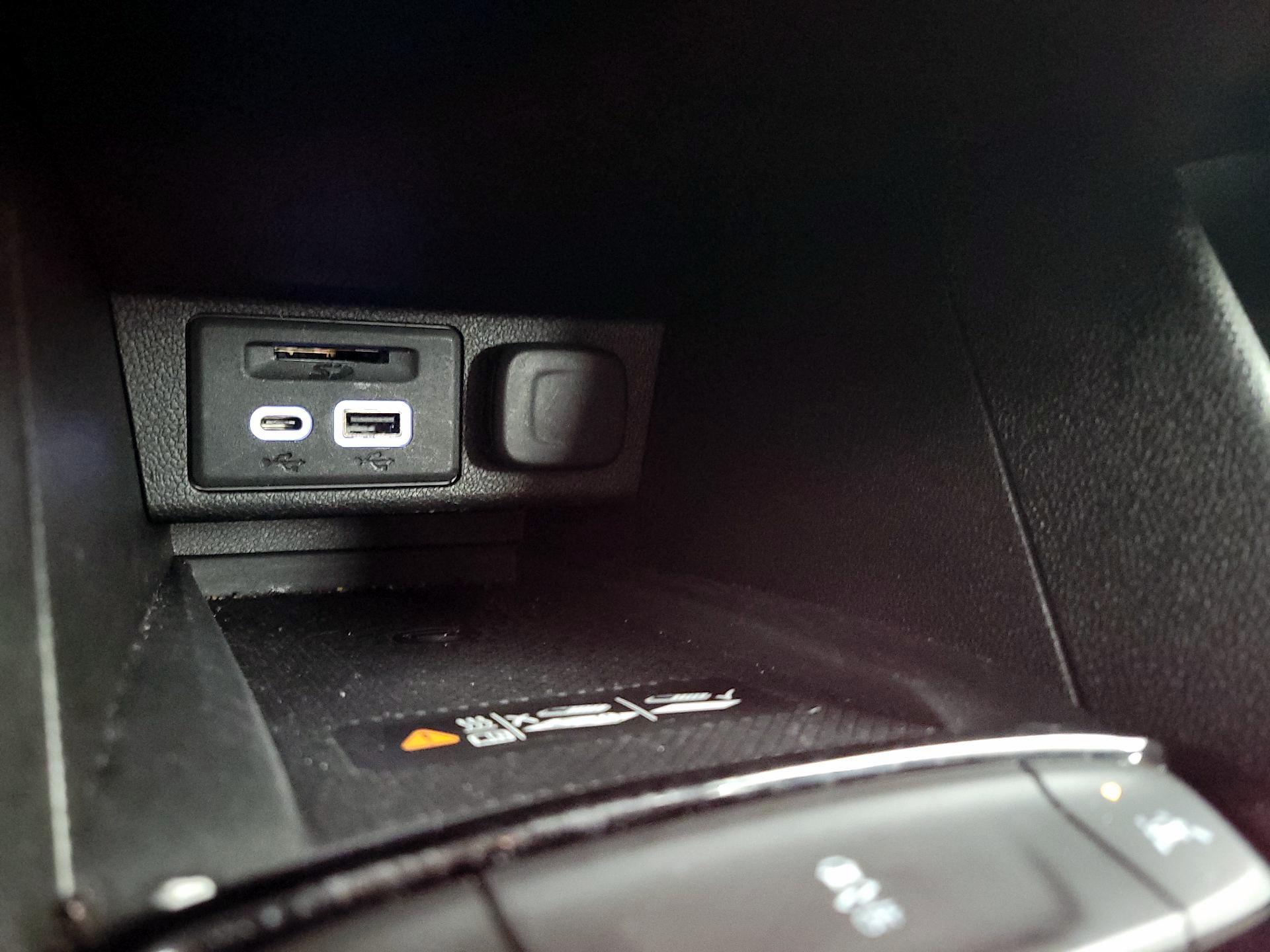 Thumbnail: 2022 Chevrolet Bolt EUV - 18