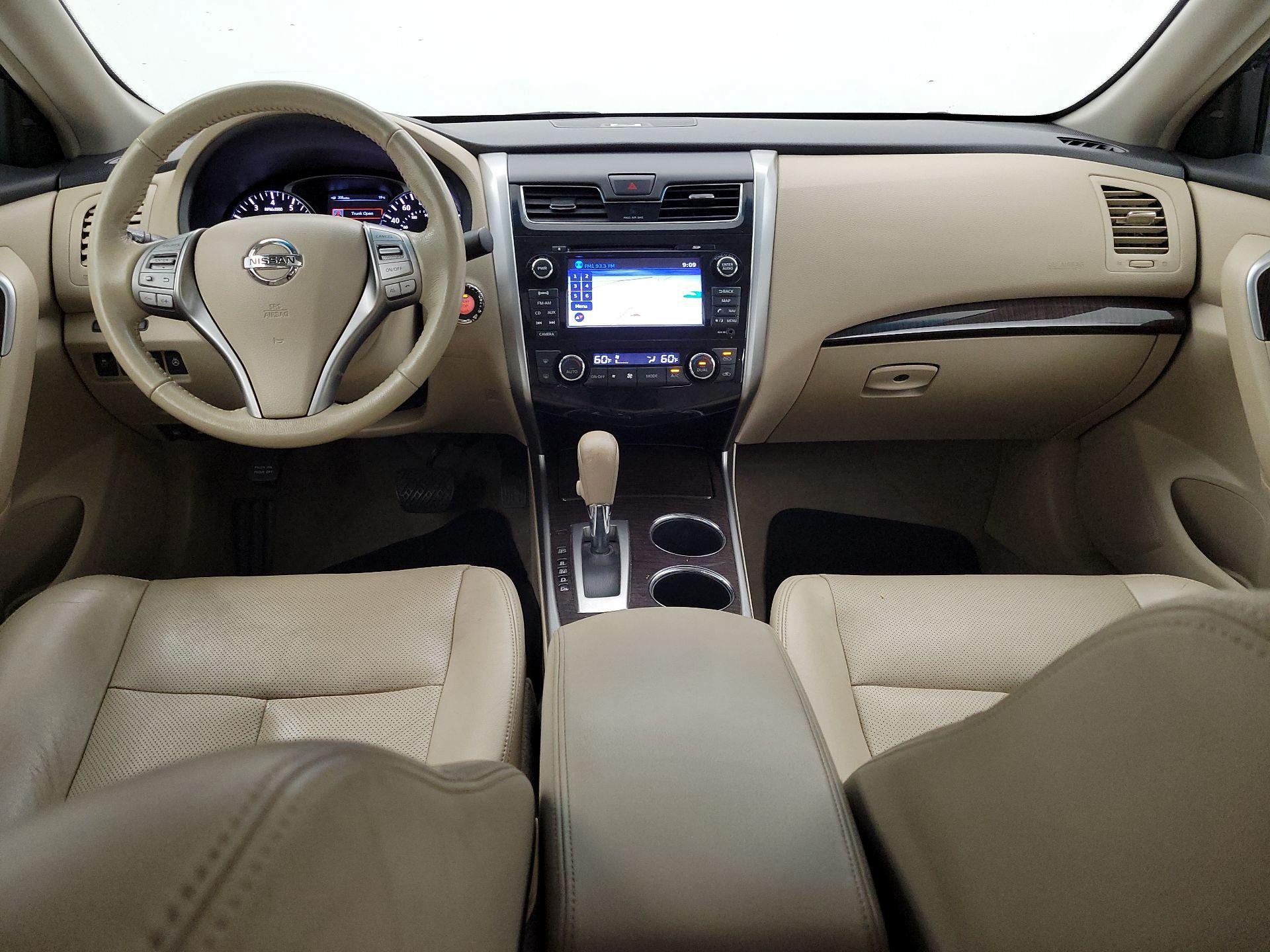 Thumbnail: 2013 Nissan Altima - 9
