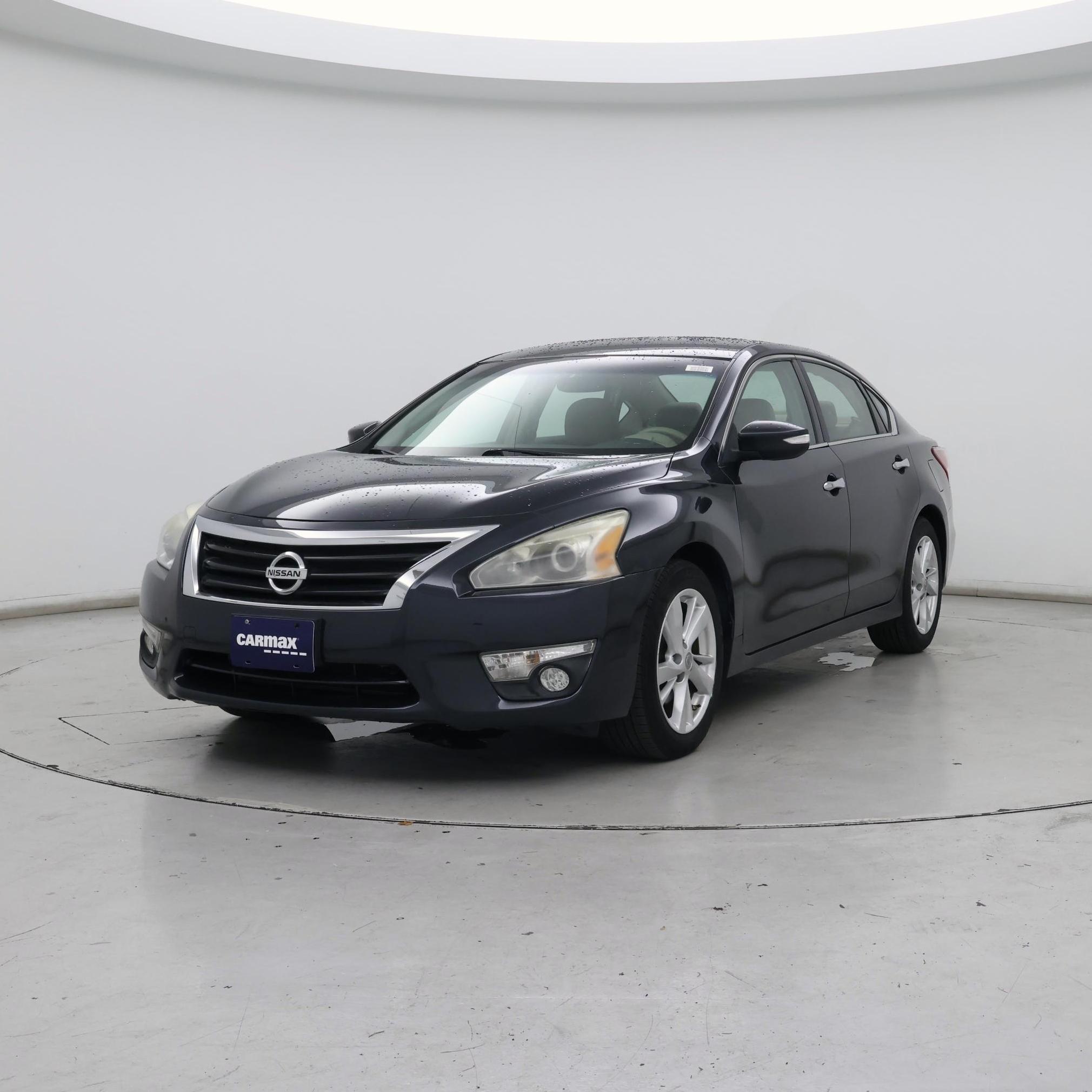 Thumbnail: 2013 Nissan Altima - 4