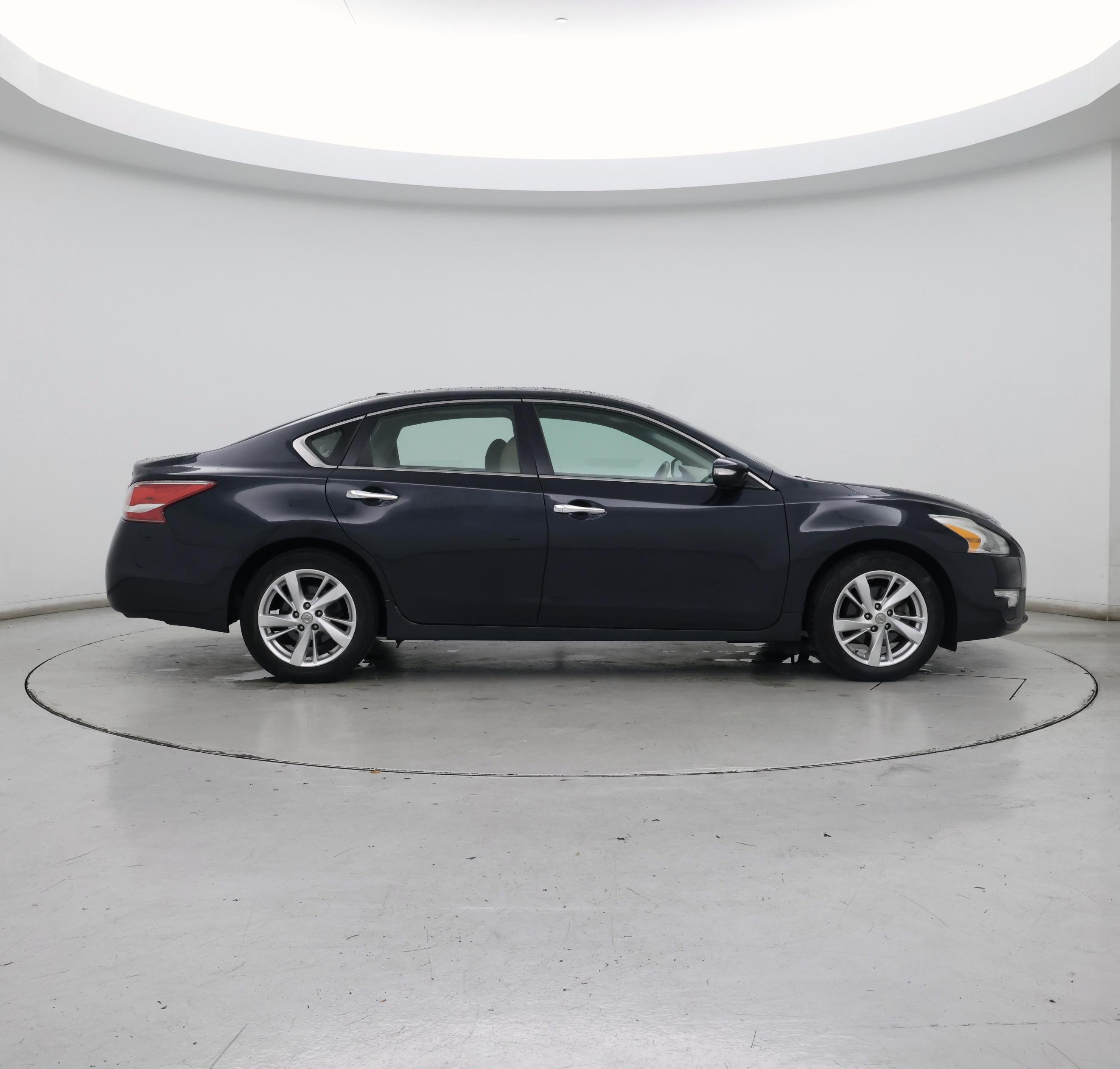 Thumbnail: 2013 Nissan Altima - 7