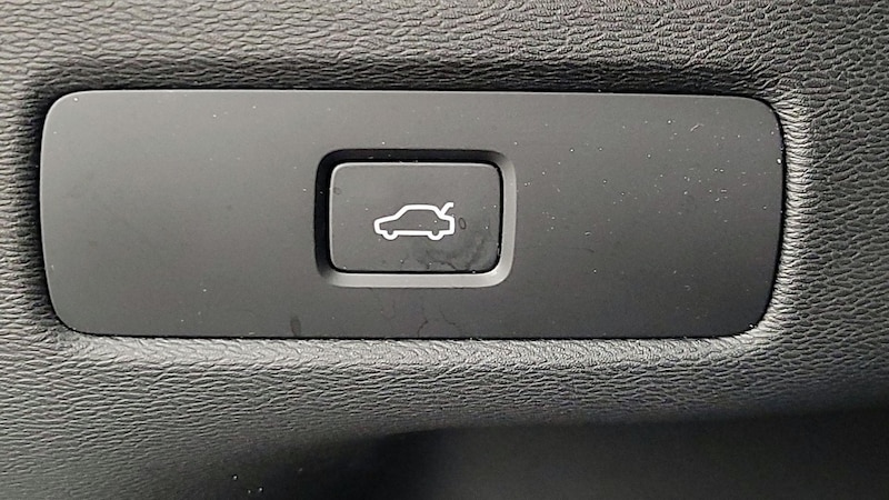 2023 Volvo XC60 B5 Ultimate 13