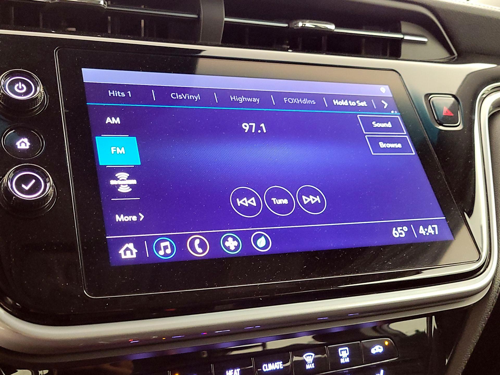 Thumbnail: 2022 Chevrolet Bolt EV - 15