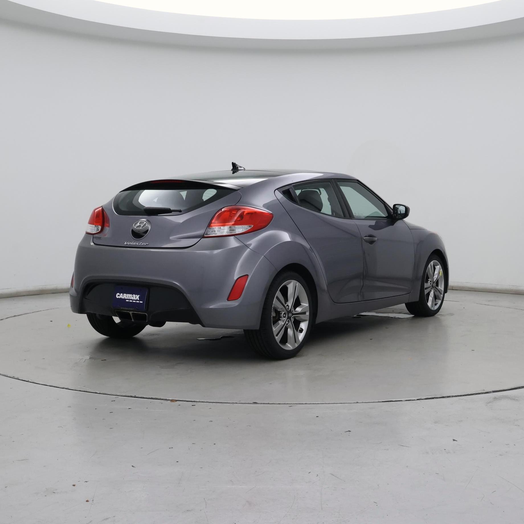 Thumbnail: 2016 Hyundai Veloster - 8