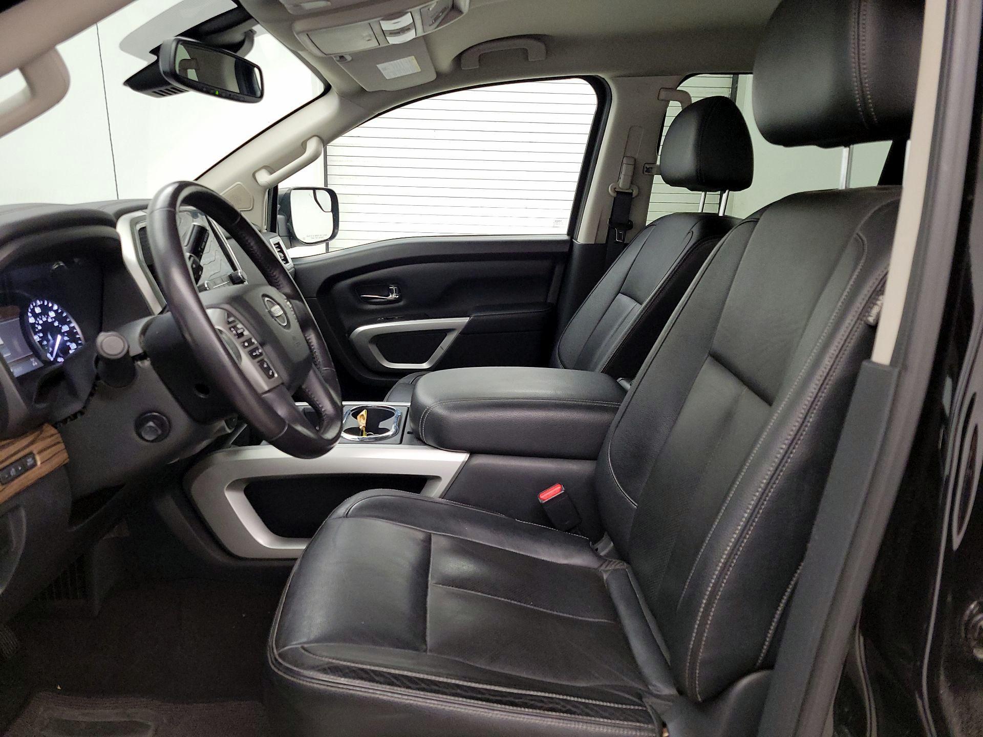 Thumbnail: 2020 Nissan Titan - 11