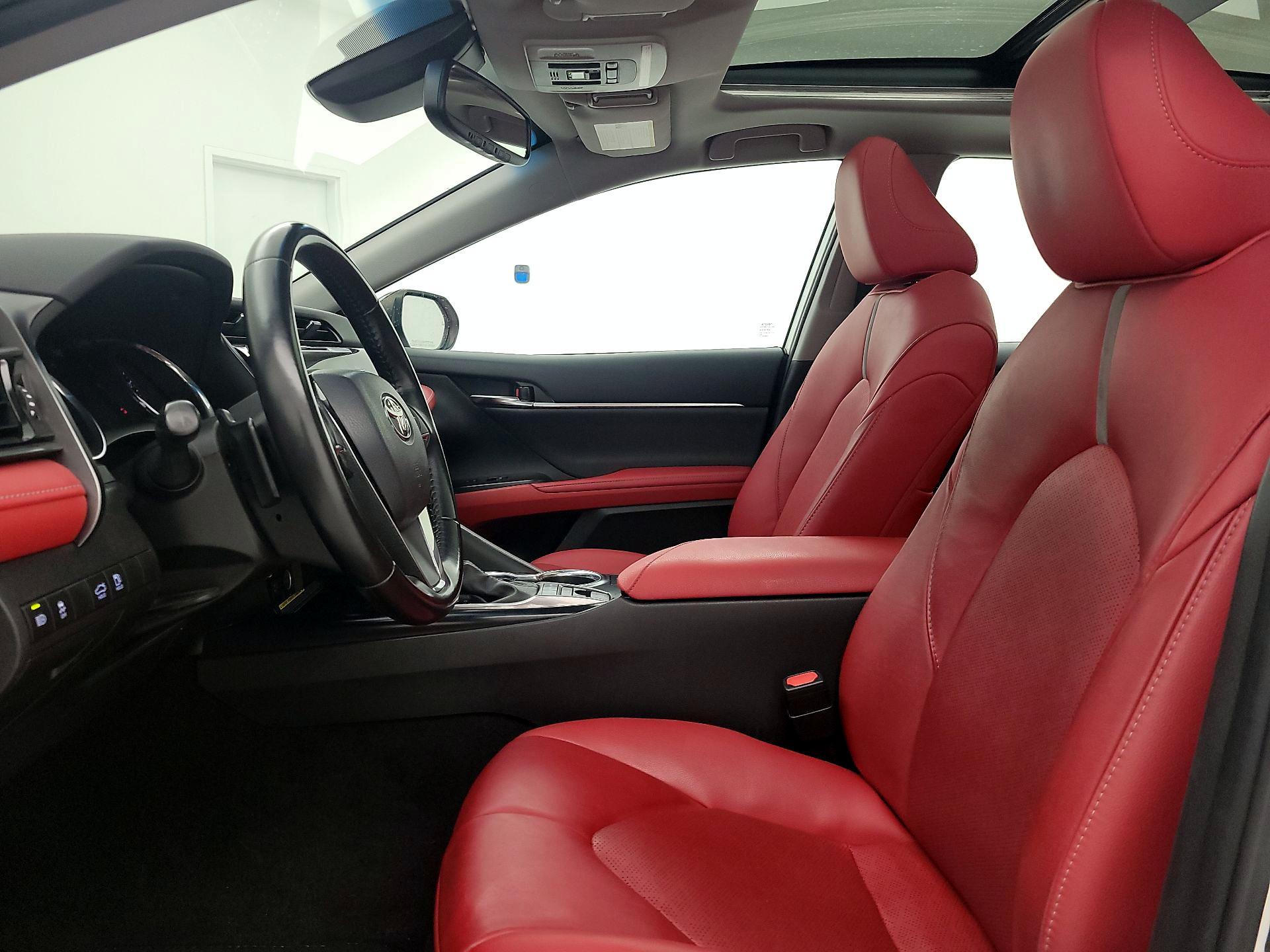 Thumbnail: 2020 Toyota Camry - 11