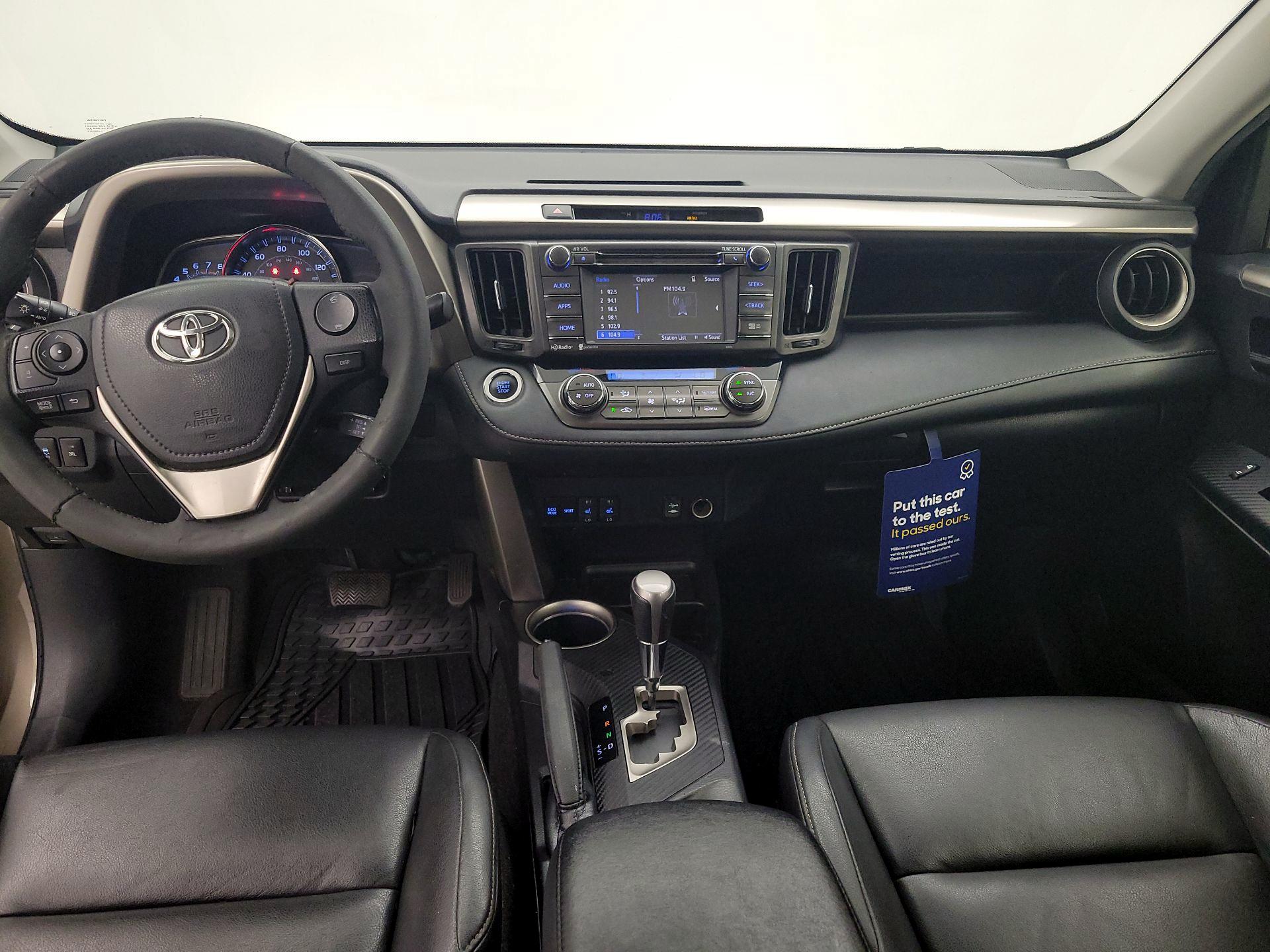 Thumbnail: 2015 Toyota RAV4 - 9