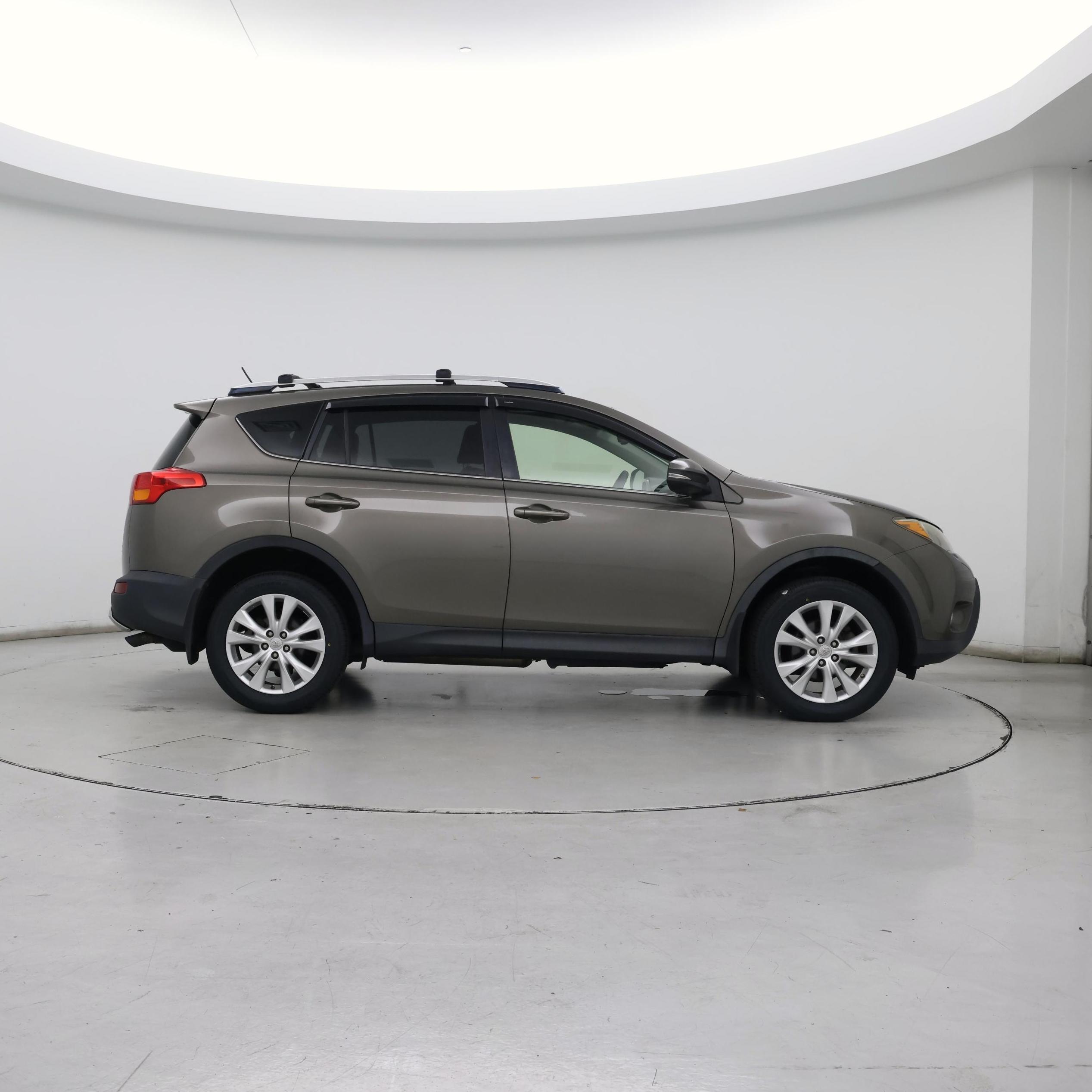 Thumbnail: 2015 Toyota RAV4 - 7