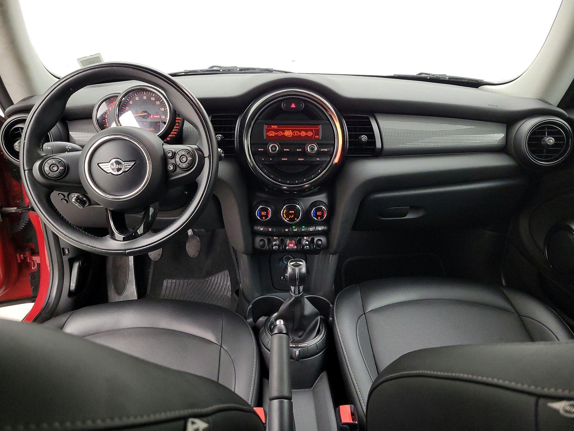 Thumbnail: 2015 MINI Cooper Hardtop - 9