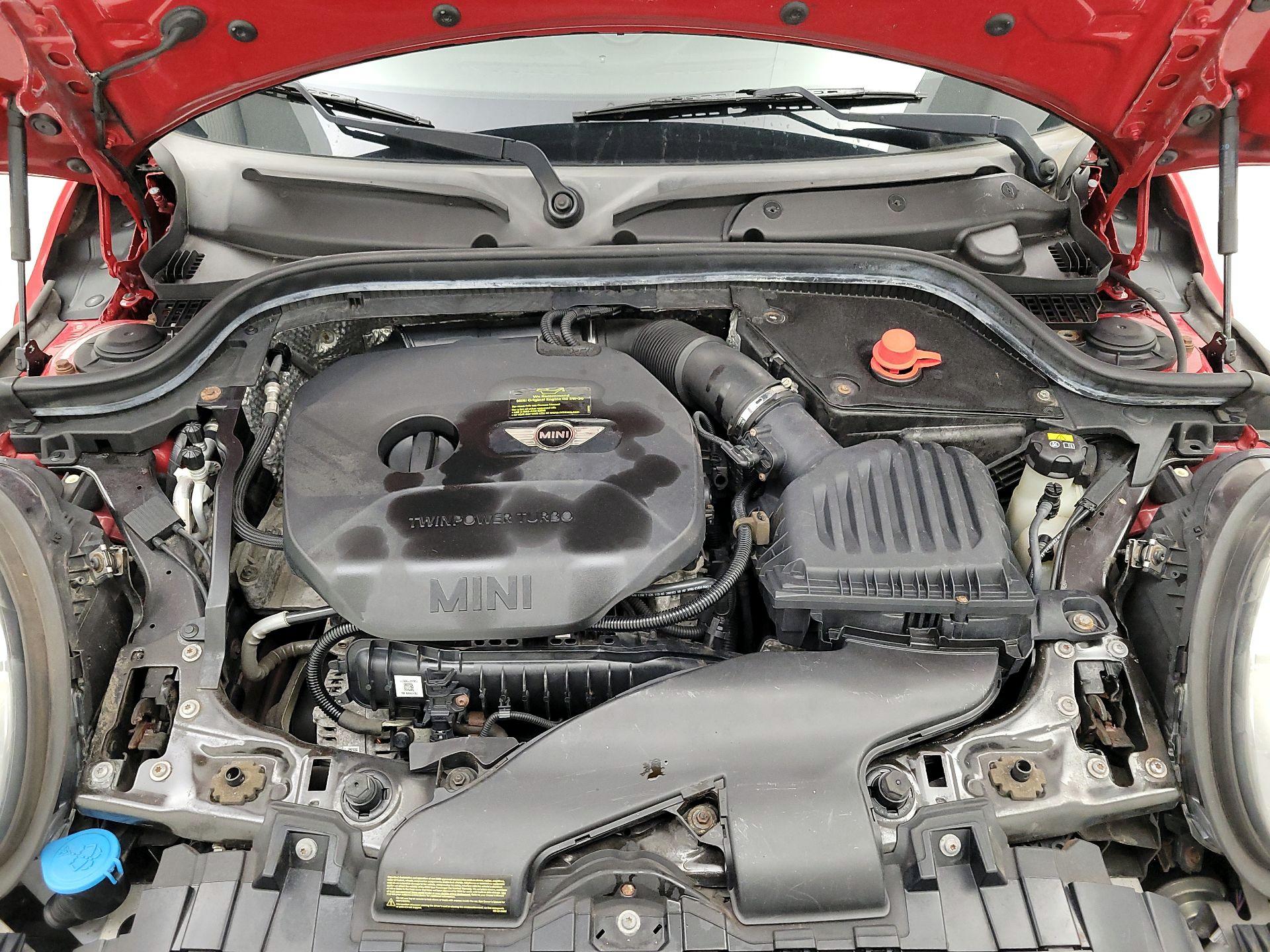 Thumbnail: 2015 MINI Cooper Hardtop - 20