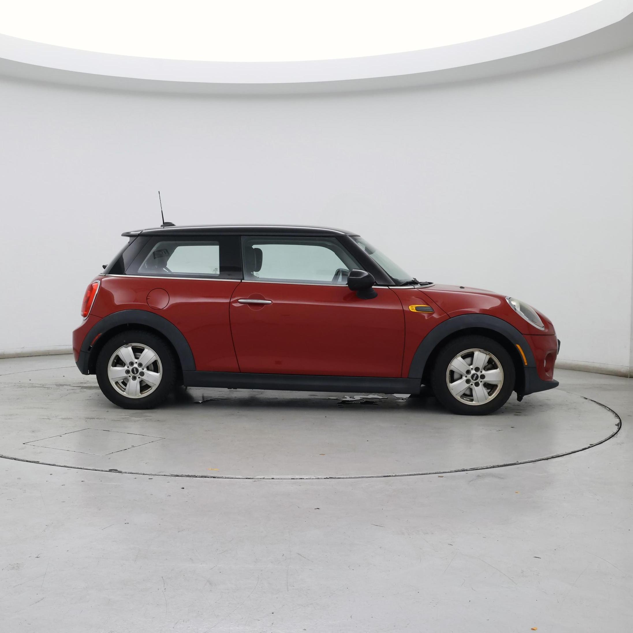 Thumbnail: 2015 MINI Cooper Hardtop - 7