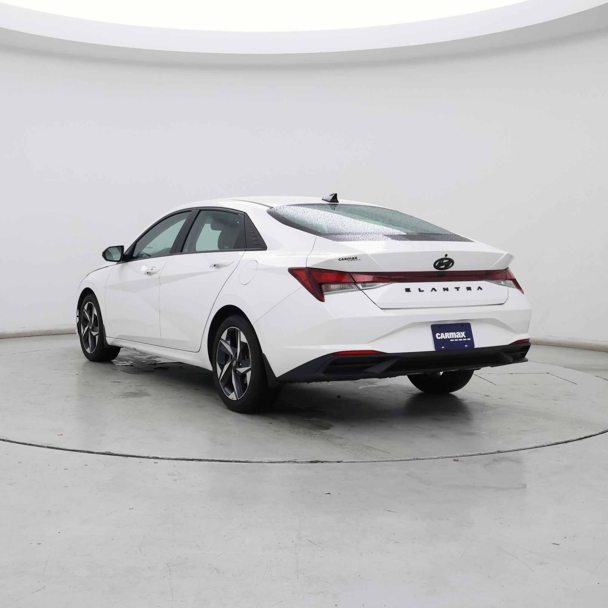 Thumbnail: 2023 Hyundai Elantra - 2
