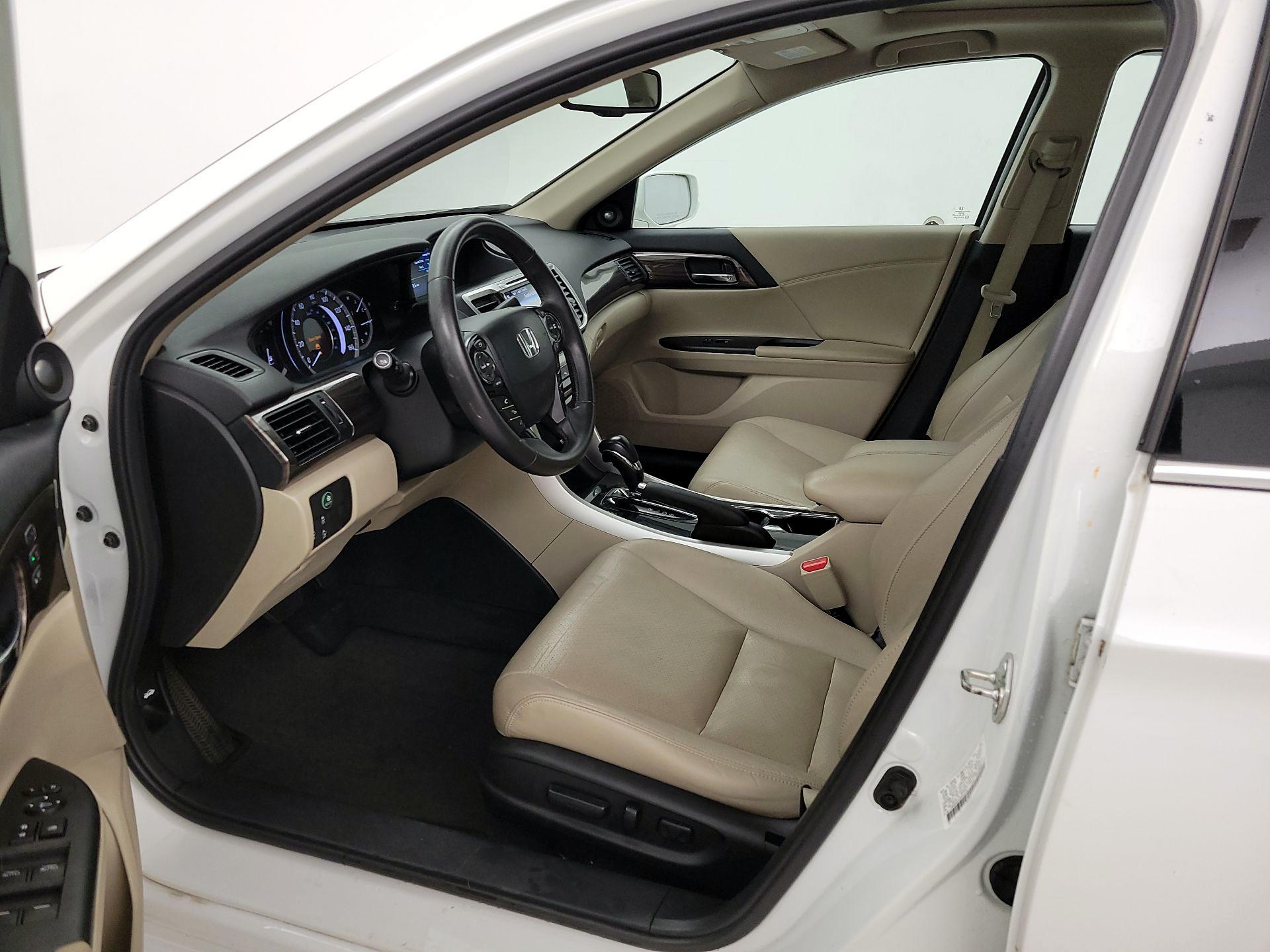 Thumbnail: 2016 Honda Accord - 11